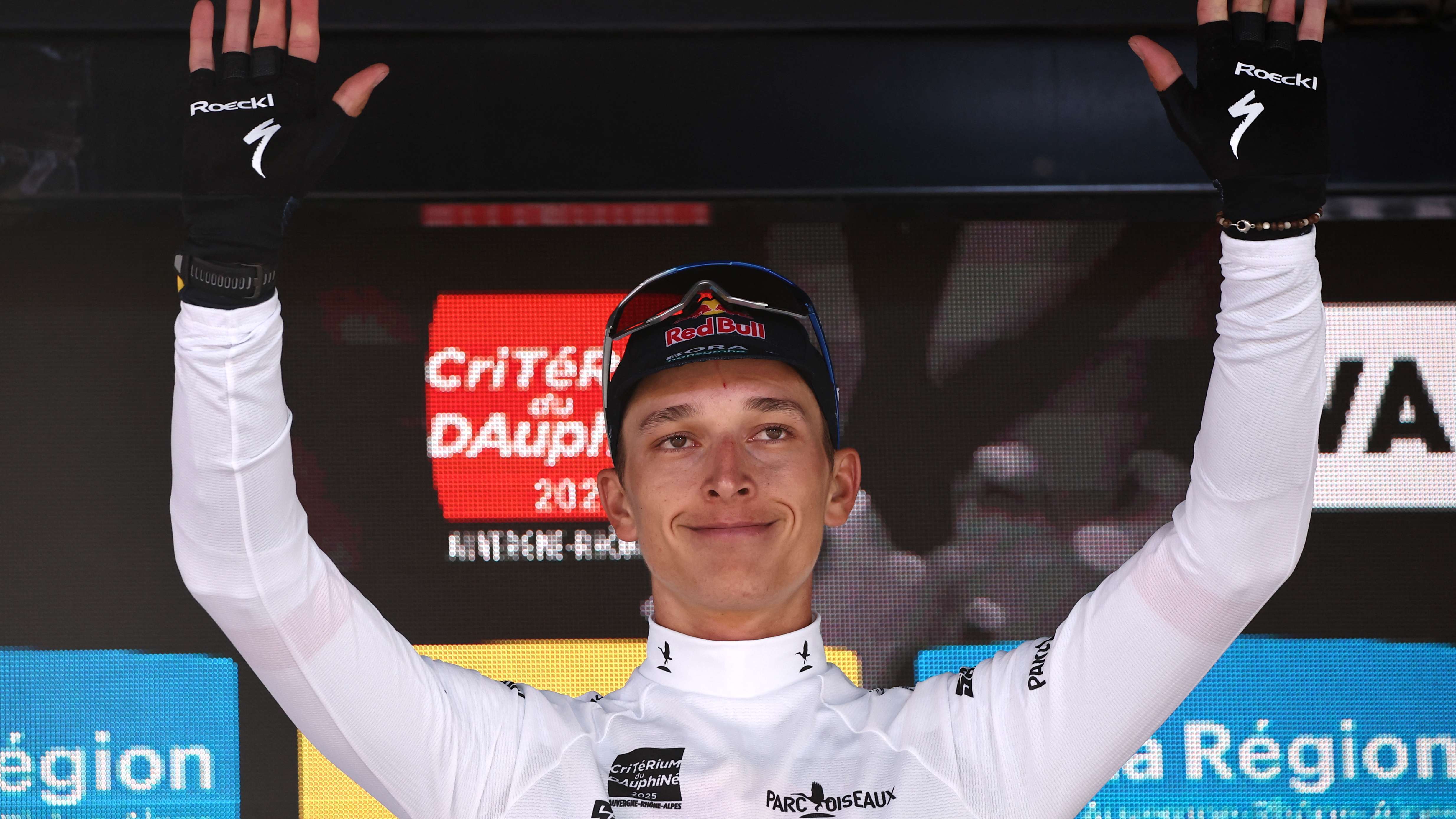 CYCLING-FRA-DAUPHINE-PODIUM