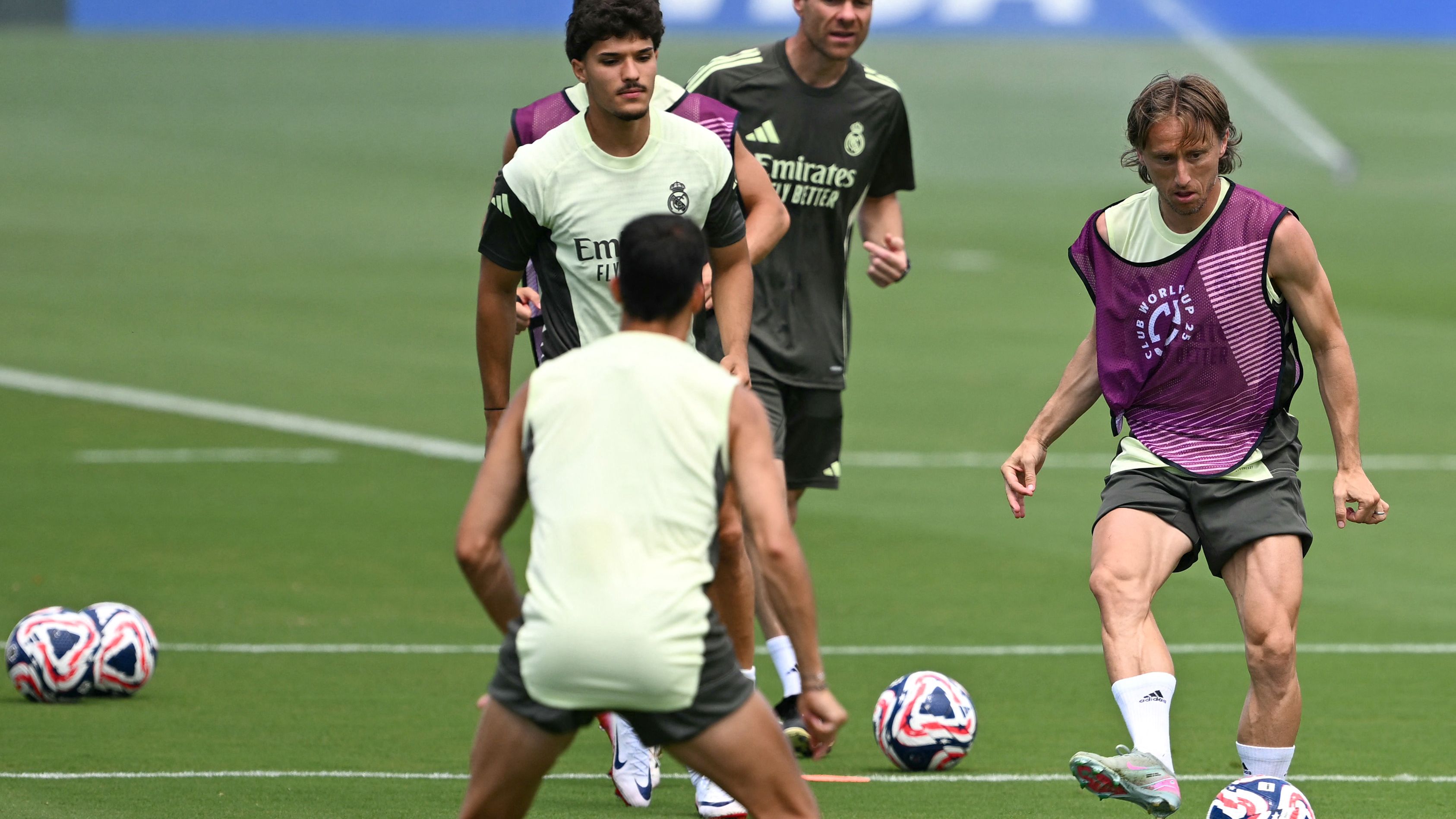 FBL-WC-CLUB-2025-TRAINING-REAL MADRID