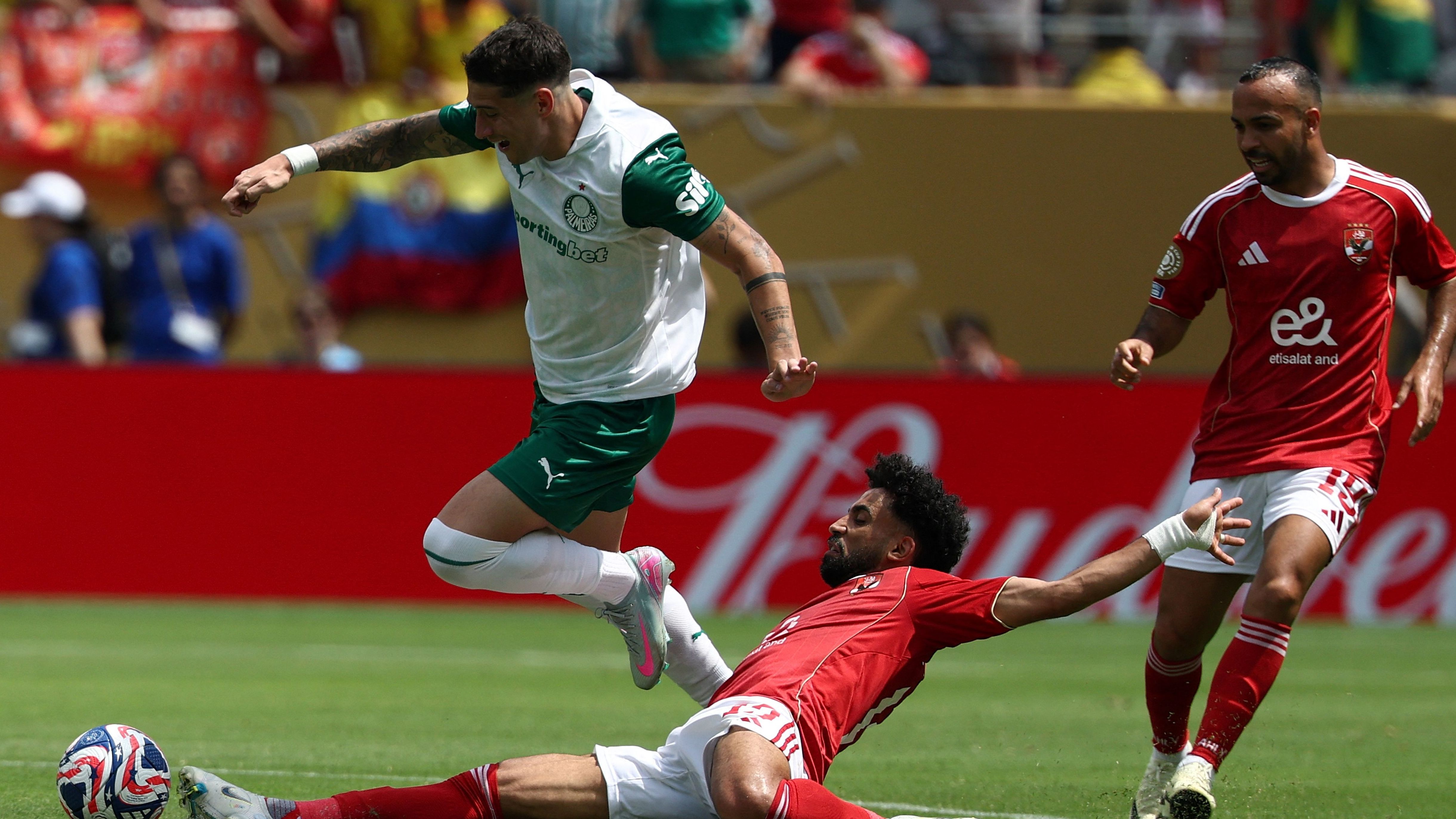 TOPSHOT-FBL-WC-CLUB-2025-MATCH17-PALMEIRAS-AHLY