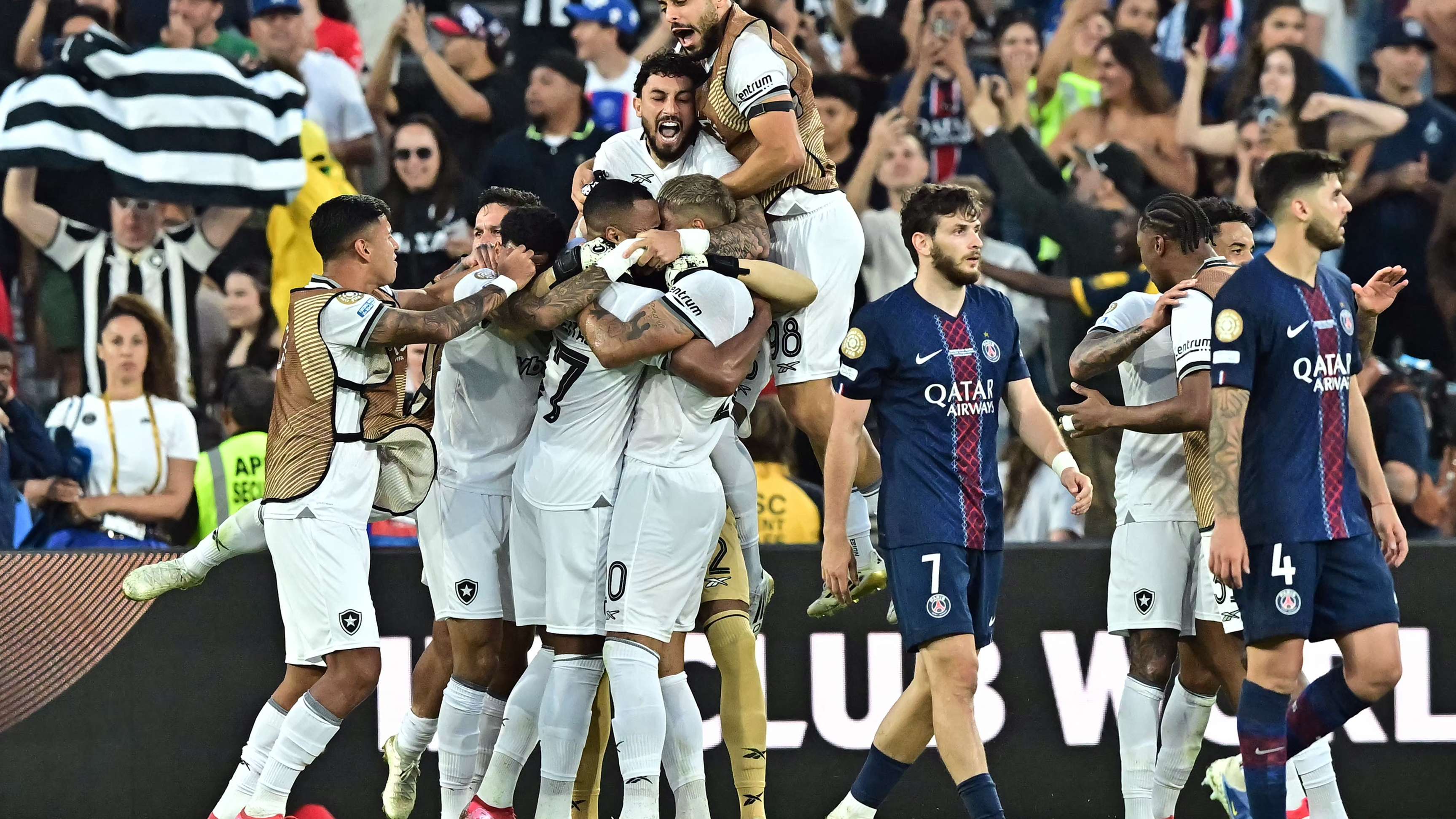 TOPSHOT-FBL-WC-CLUB-2025-MATCH20-PSG-BOTAFOGO