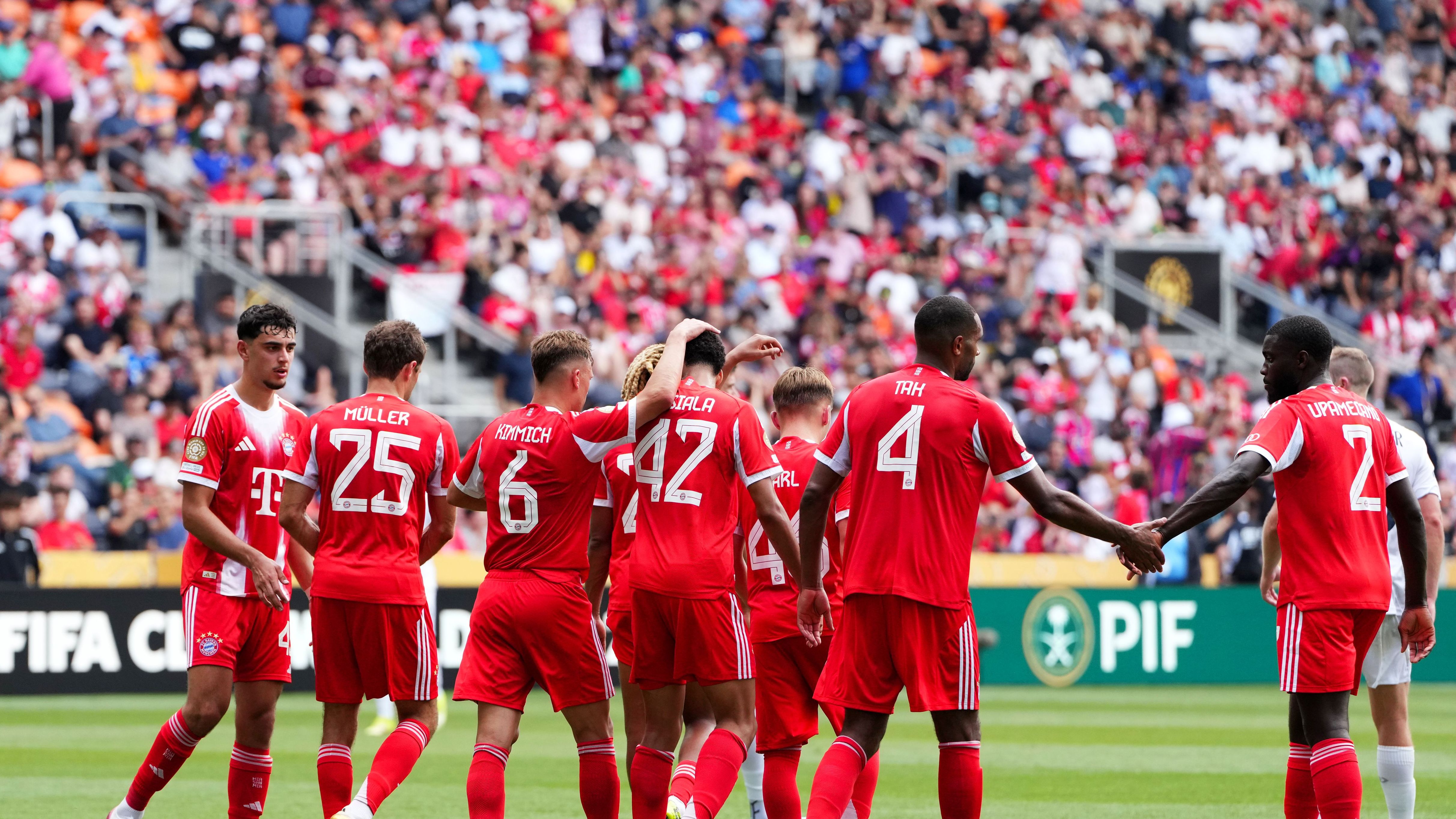 FC Bayern München v Auckland City FC: Group C - FIFA Club World Cup 2025