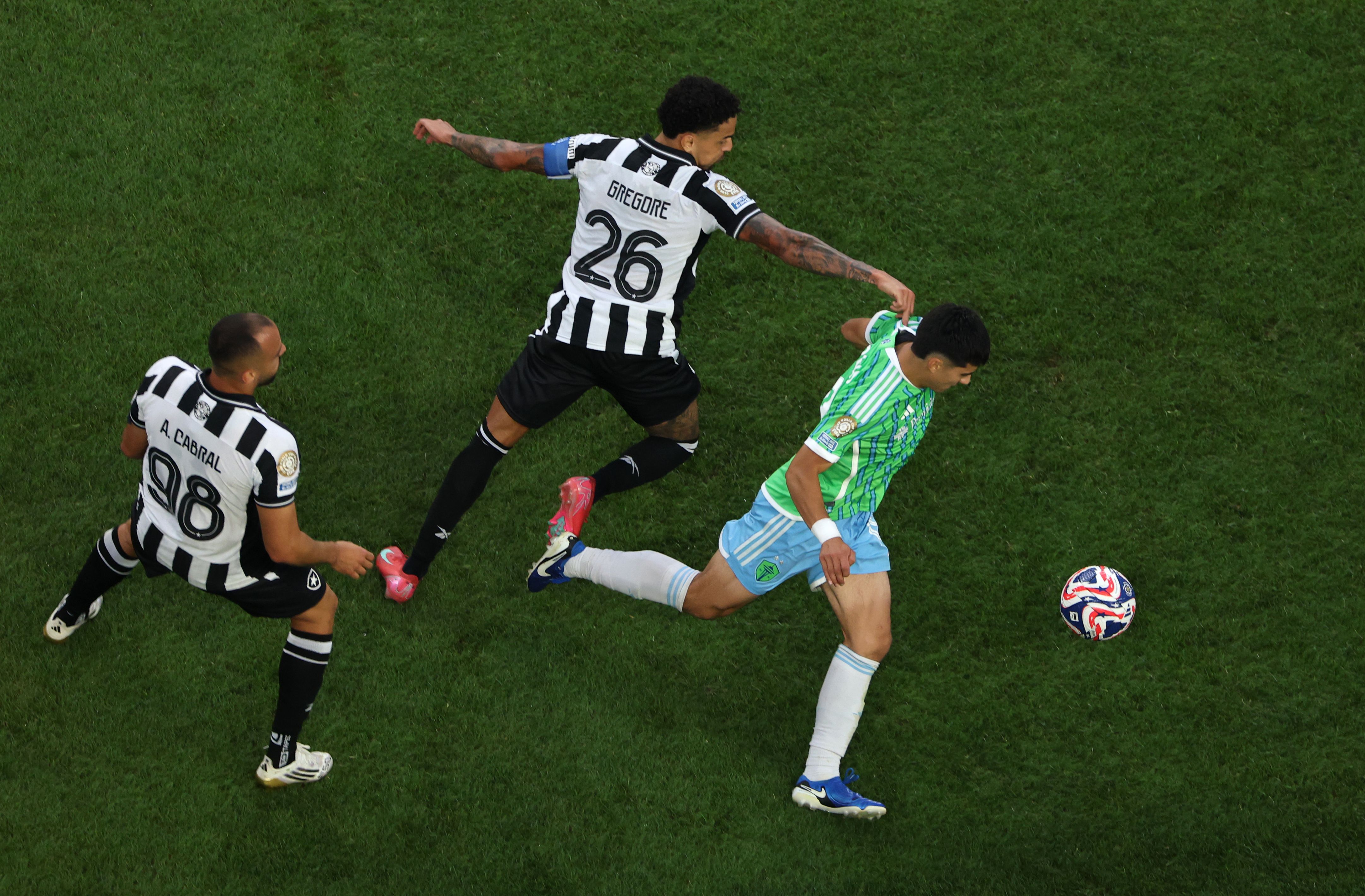 Botafogo FR v Seattle Sounders FC: Group B - FIFA Club World Cup 2025