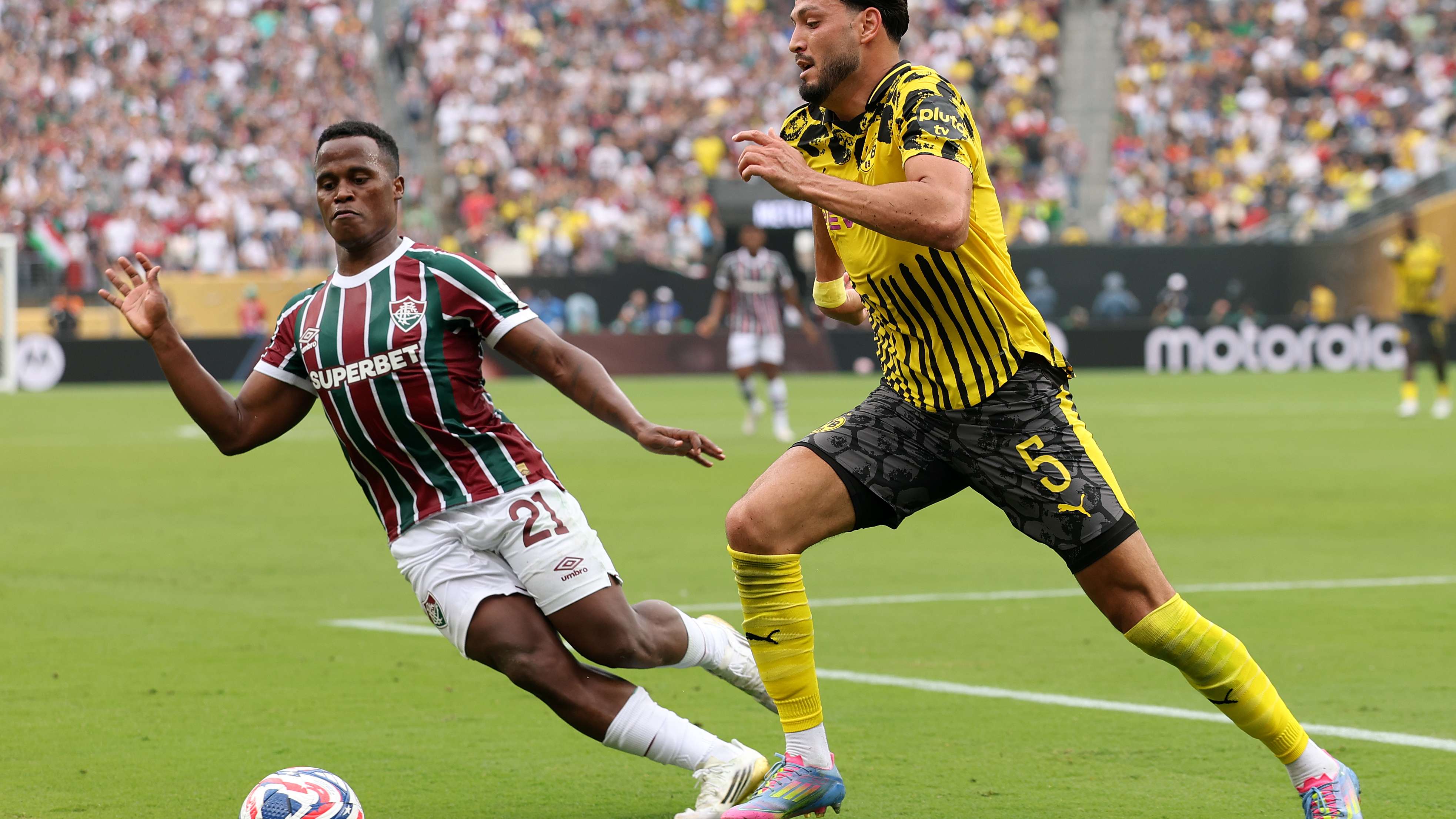 Fluminense FC v Borussia Dortmund: Group F - FIFA Club World Cup 2025