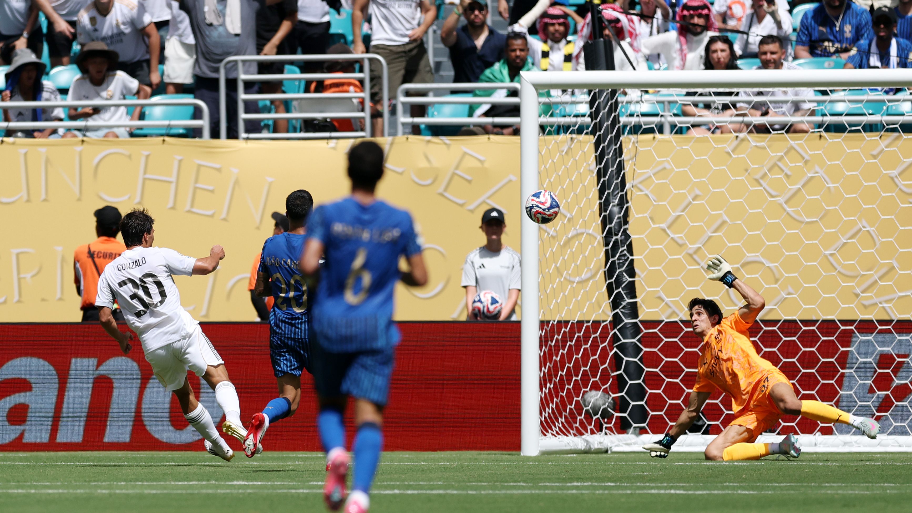 Real Madrid CF v Al Hilal: Group H - FIFA Club World Cup 2025