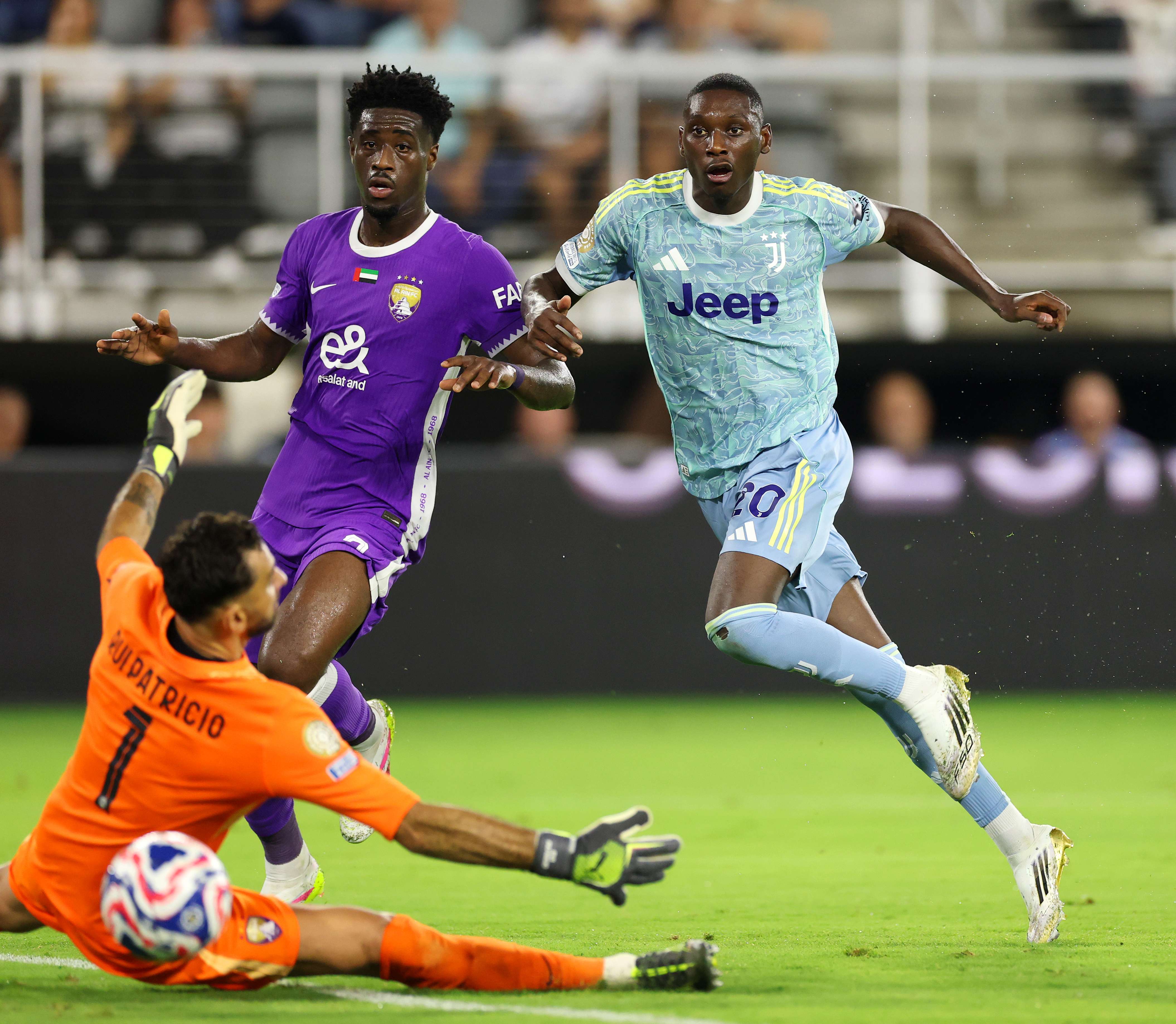 Al Ain FC v Juventus FC: Group G - FIFA Club World Cup 2025