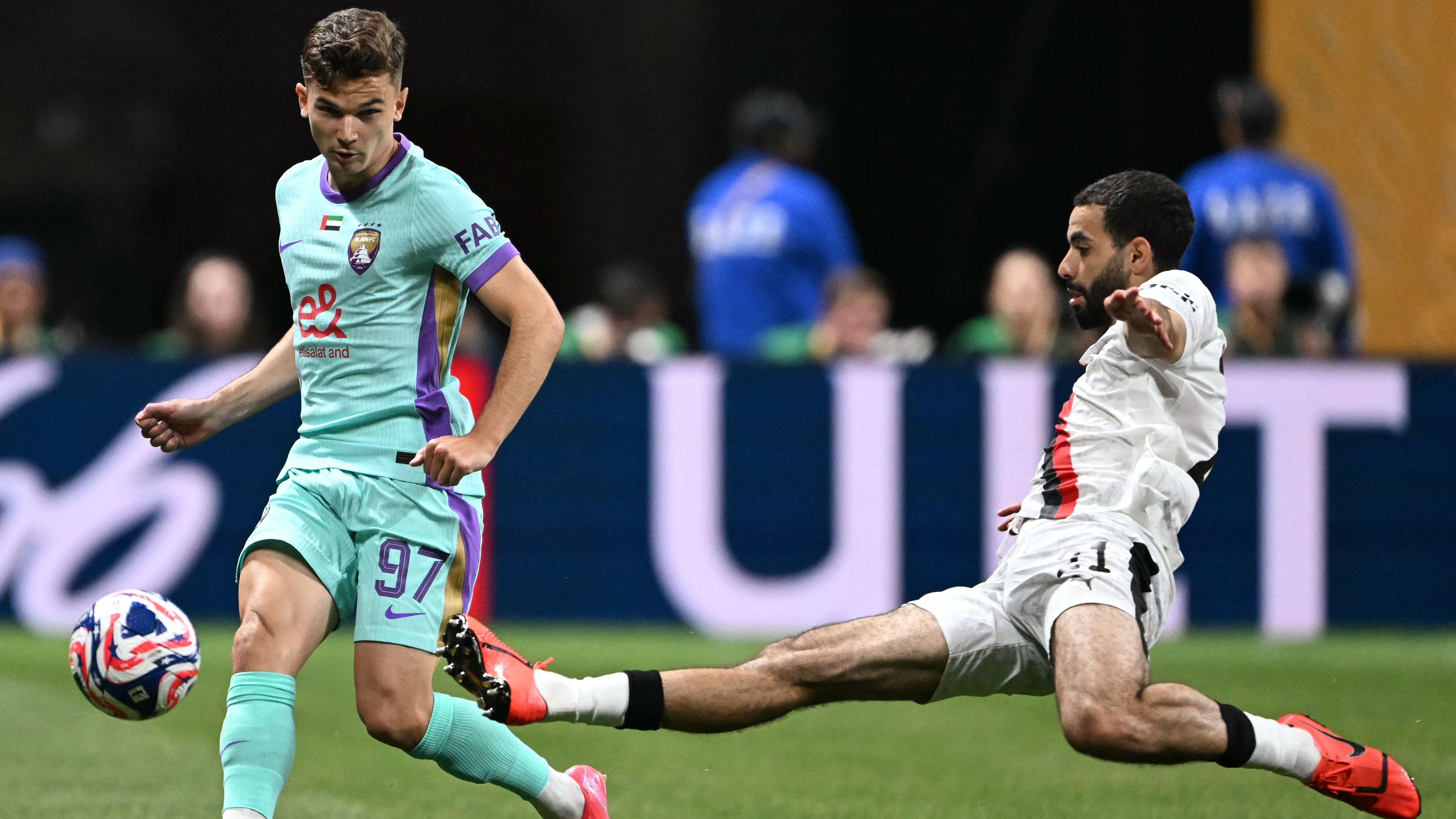 TOPSHOT-FBL-WC-CLUB-2025-MATCH32-CITY-AIN