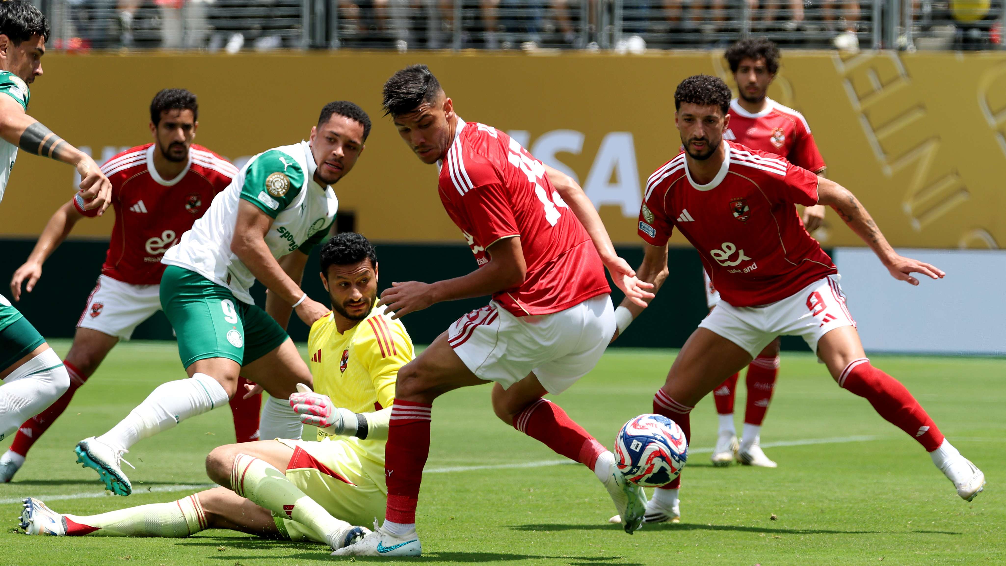 SE Palmeiras v Al Ahly SC: Group A - FIFA Club World Cup 2025