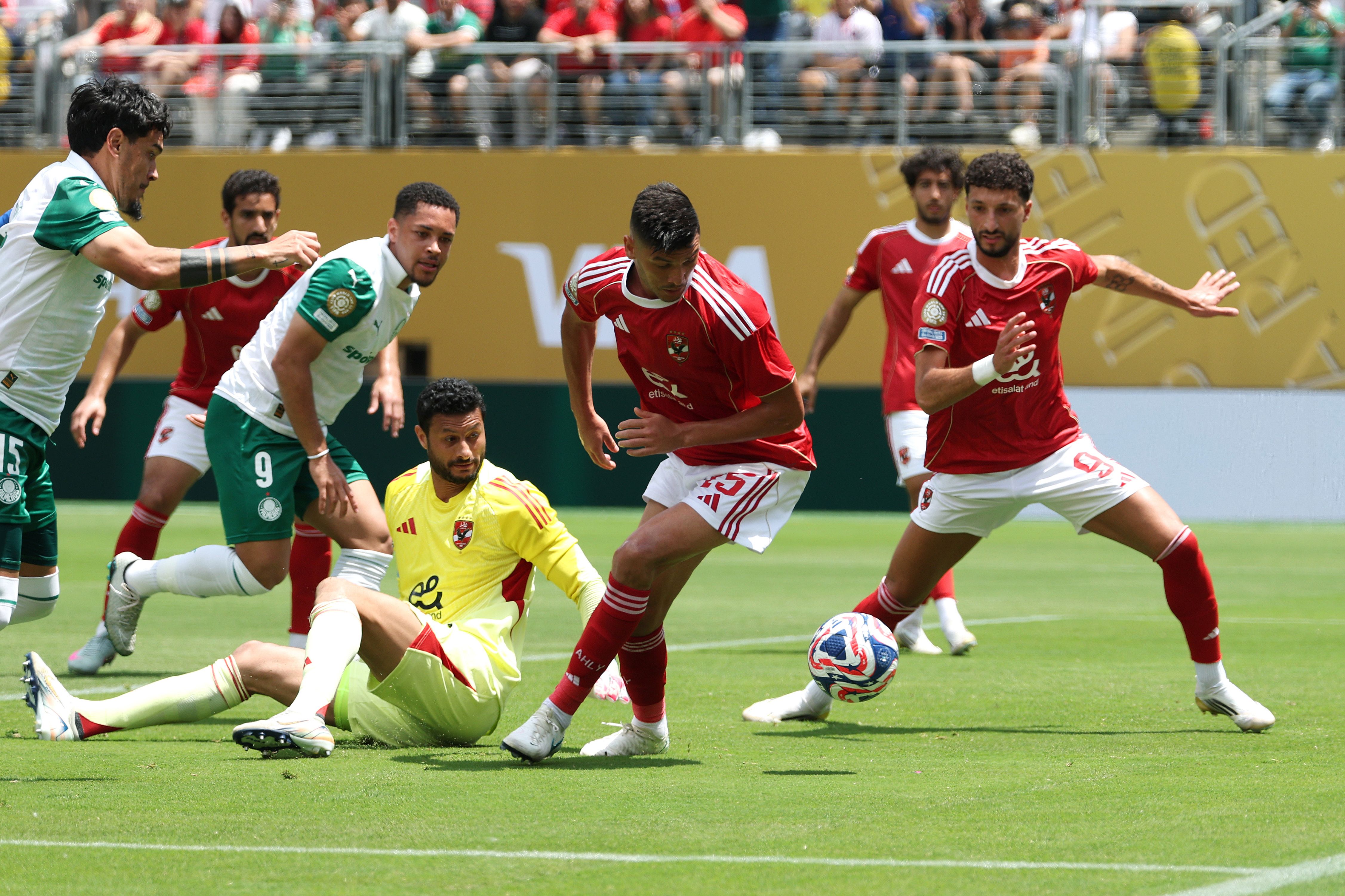 SE Palmeiras v Al Ahly SC: Group A - FIFA Club World Cup 2025