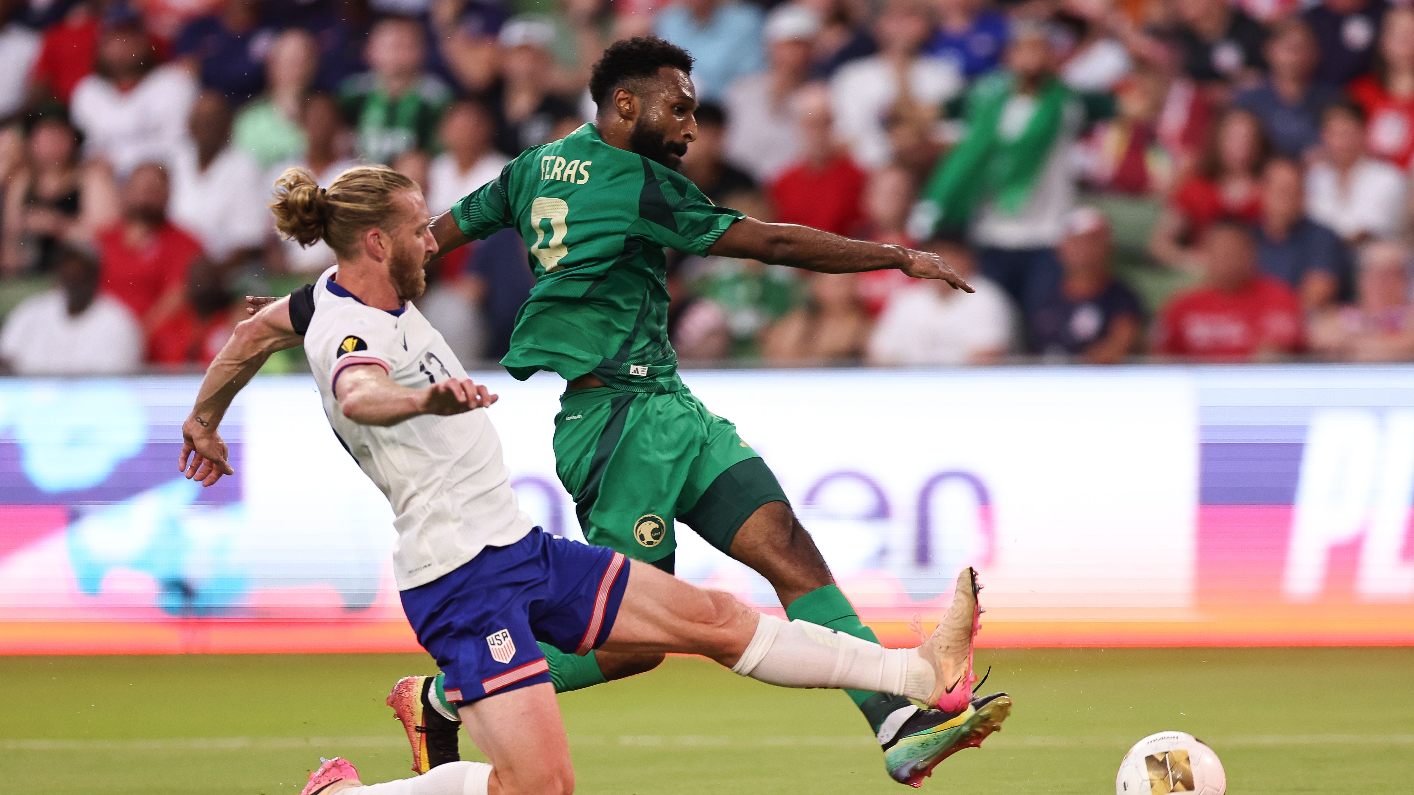 Feras Al-Bariqan delantero saudí con doblete vs Indonesia en eliminatorias Asia