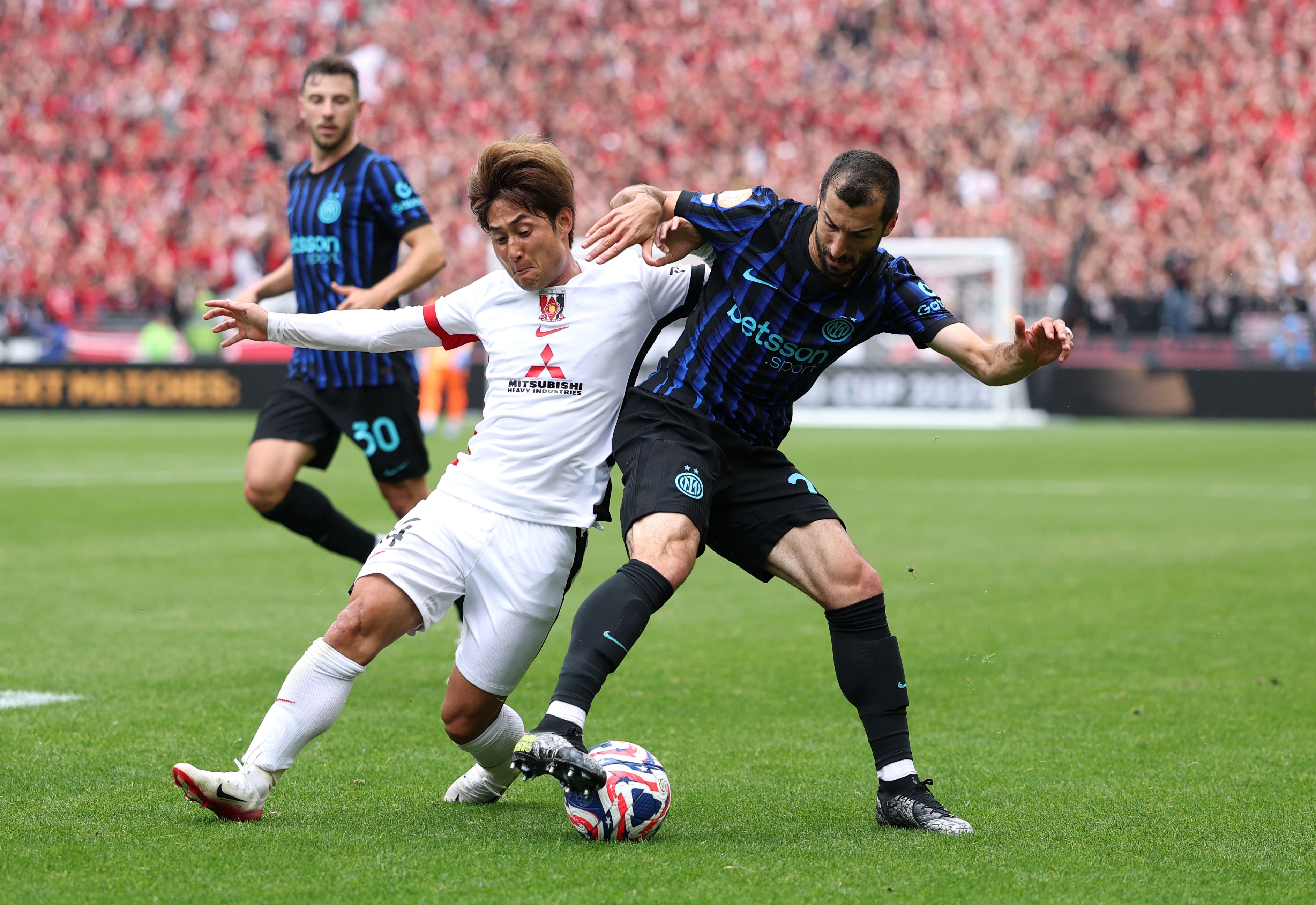 FC Internazionale Milano v Urawa Red Diamonds: Group E - FIFA Club World Cup 2025