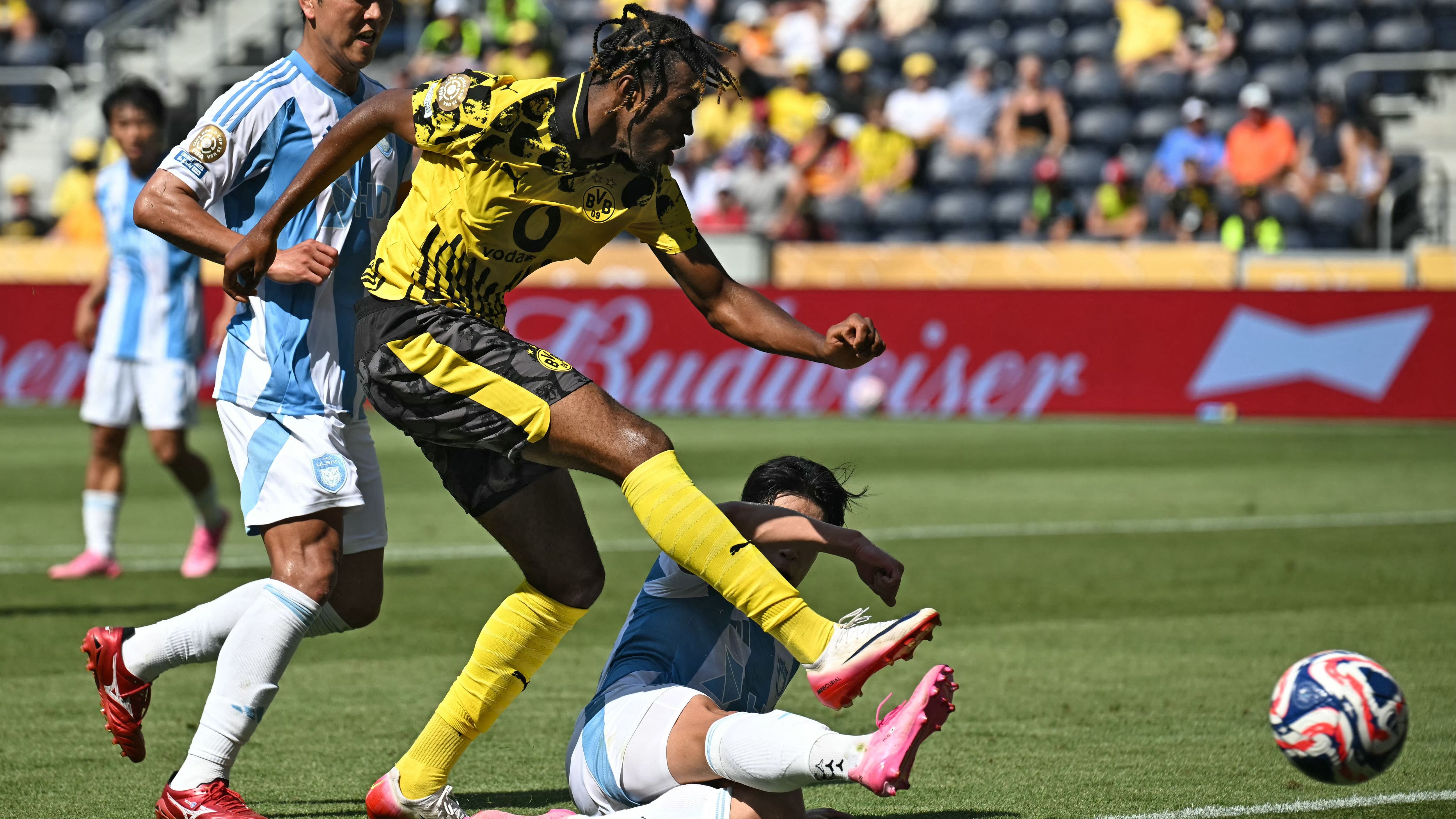 FBL-WC-CLUB-2025-MATCH41-DORTMUND-ULSAN