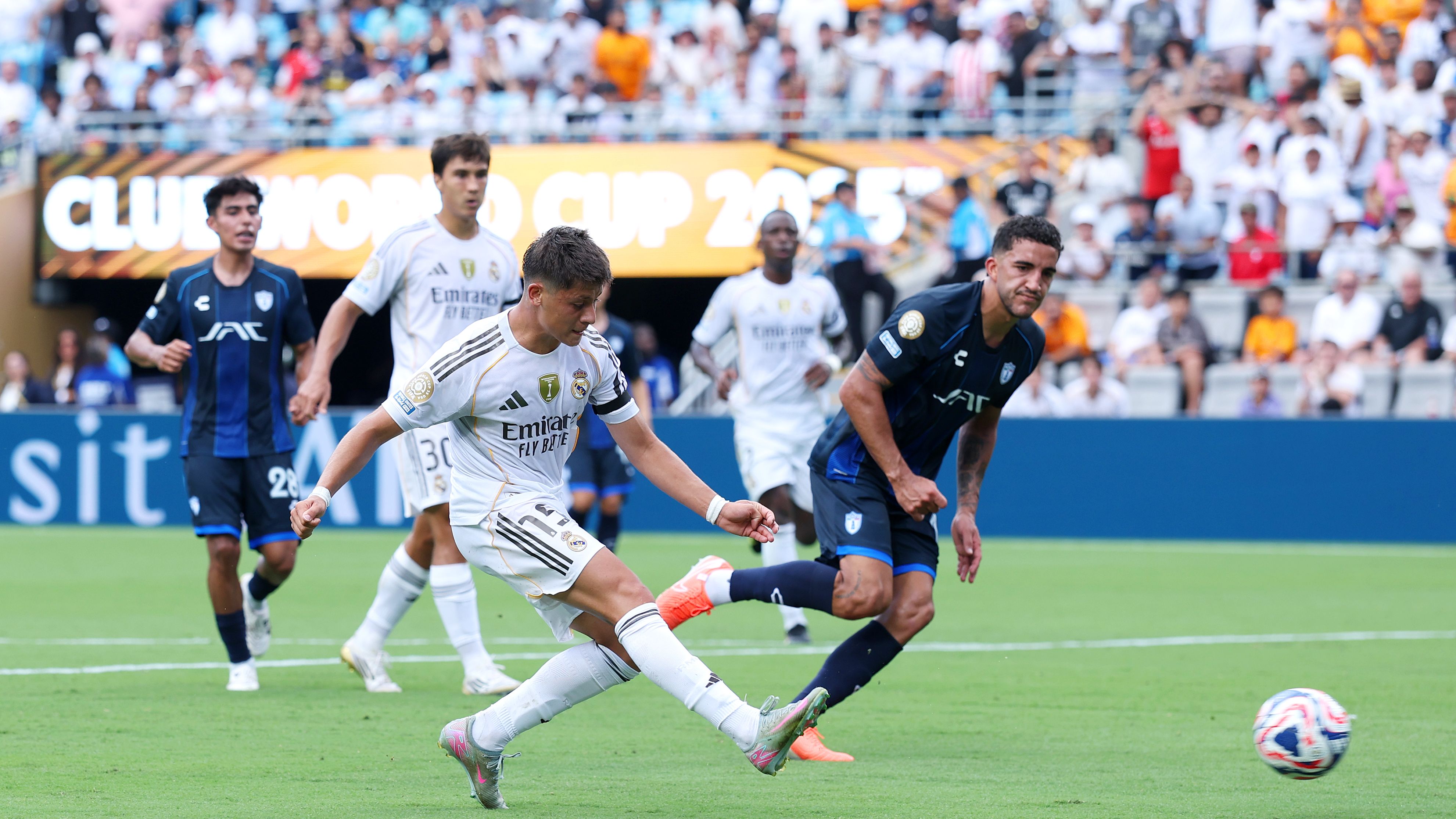 Real Madrid CF v CF Pachuca: Group H - FIFA Club World Cup 2025