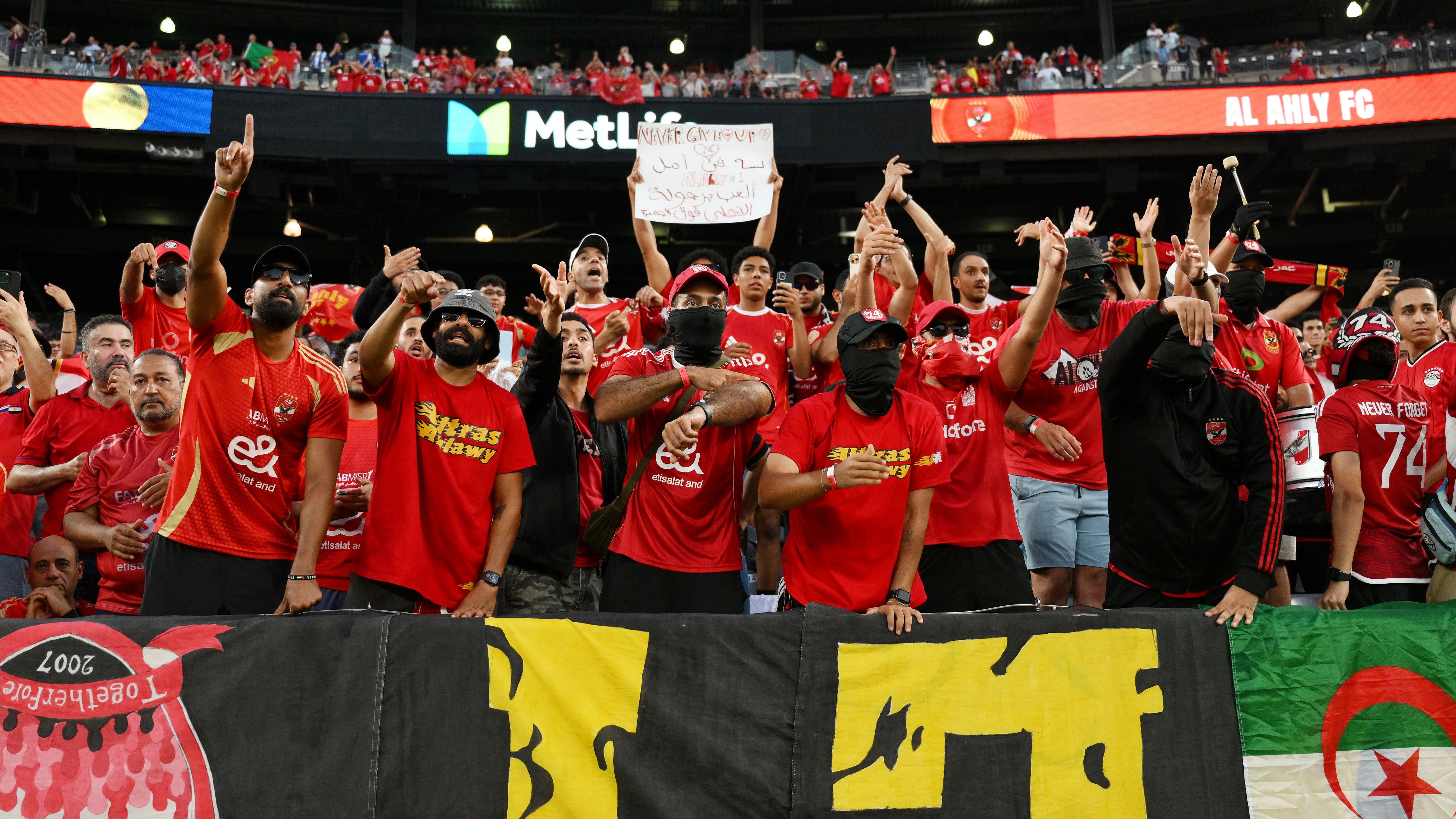 FC Porto v Al Ahly SC: Group A - FIFA Club World Cup 2025