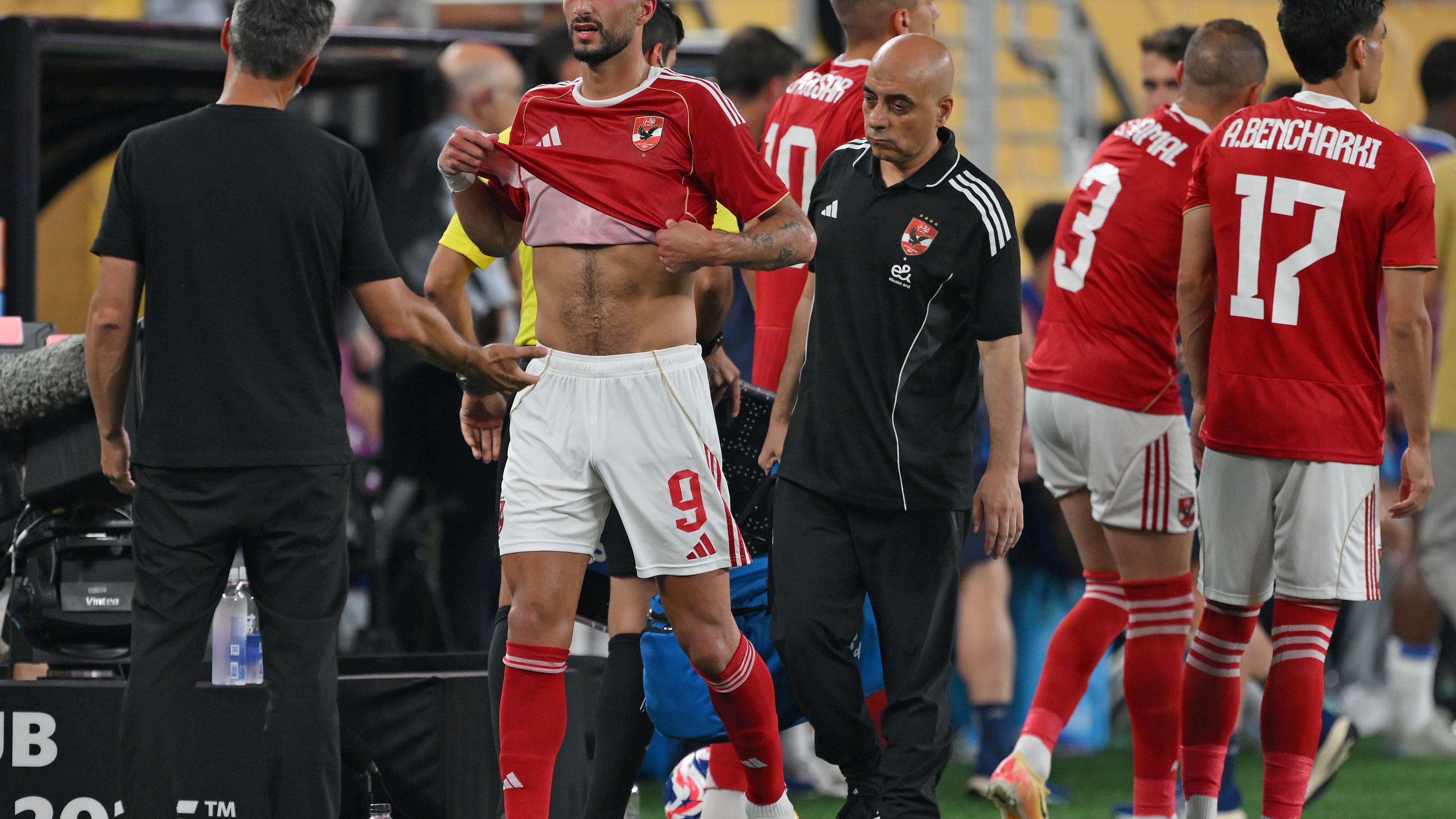 الأهلي المصري يتعرف منافسه بالكونفيدرالية الأفريقية