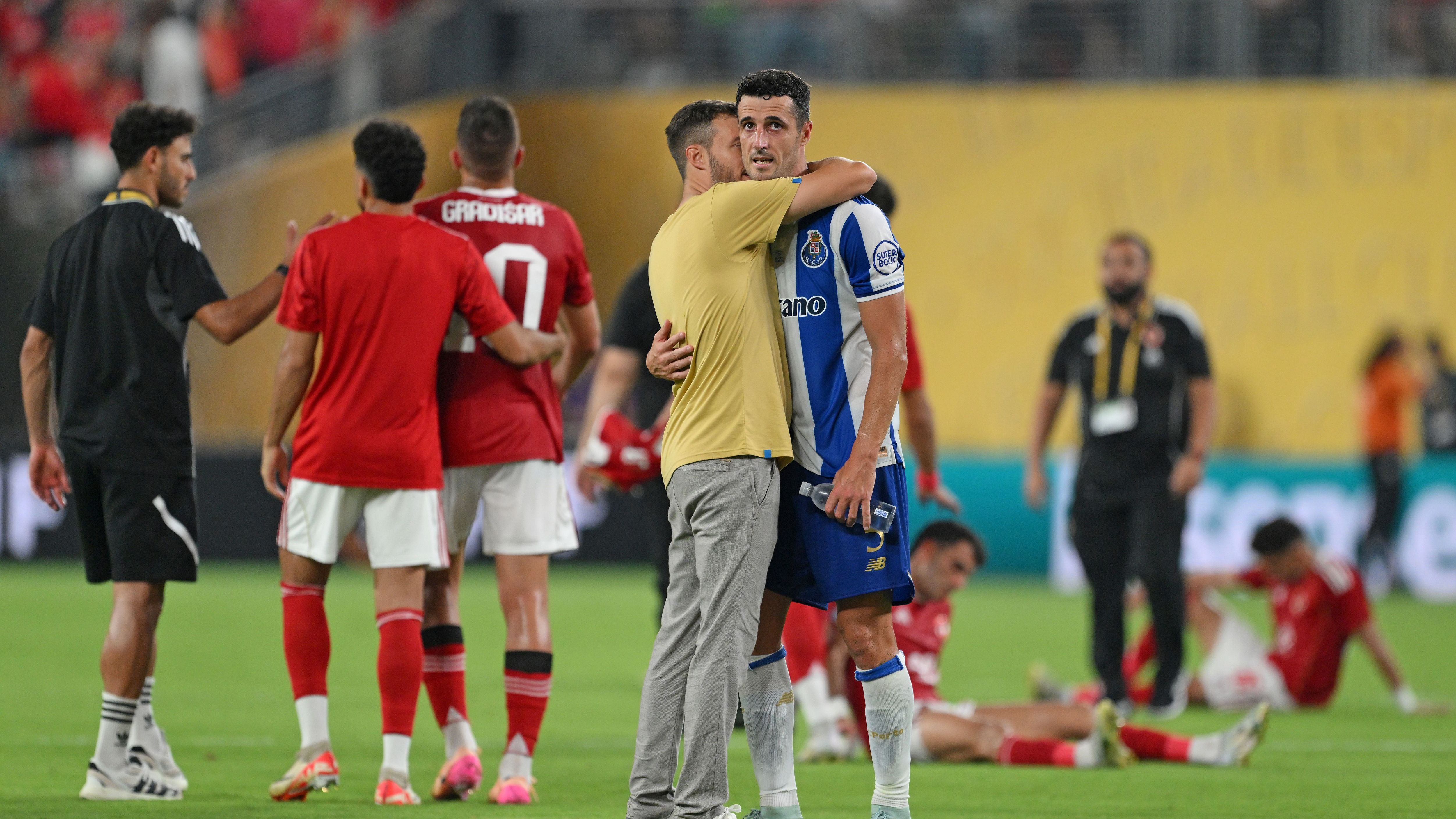 FC Porto v Al Ahly SC: Group A - FIFA Club World Cup 2025