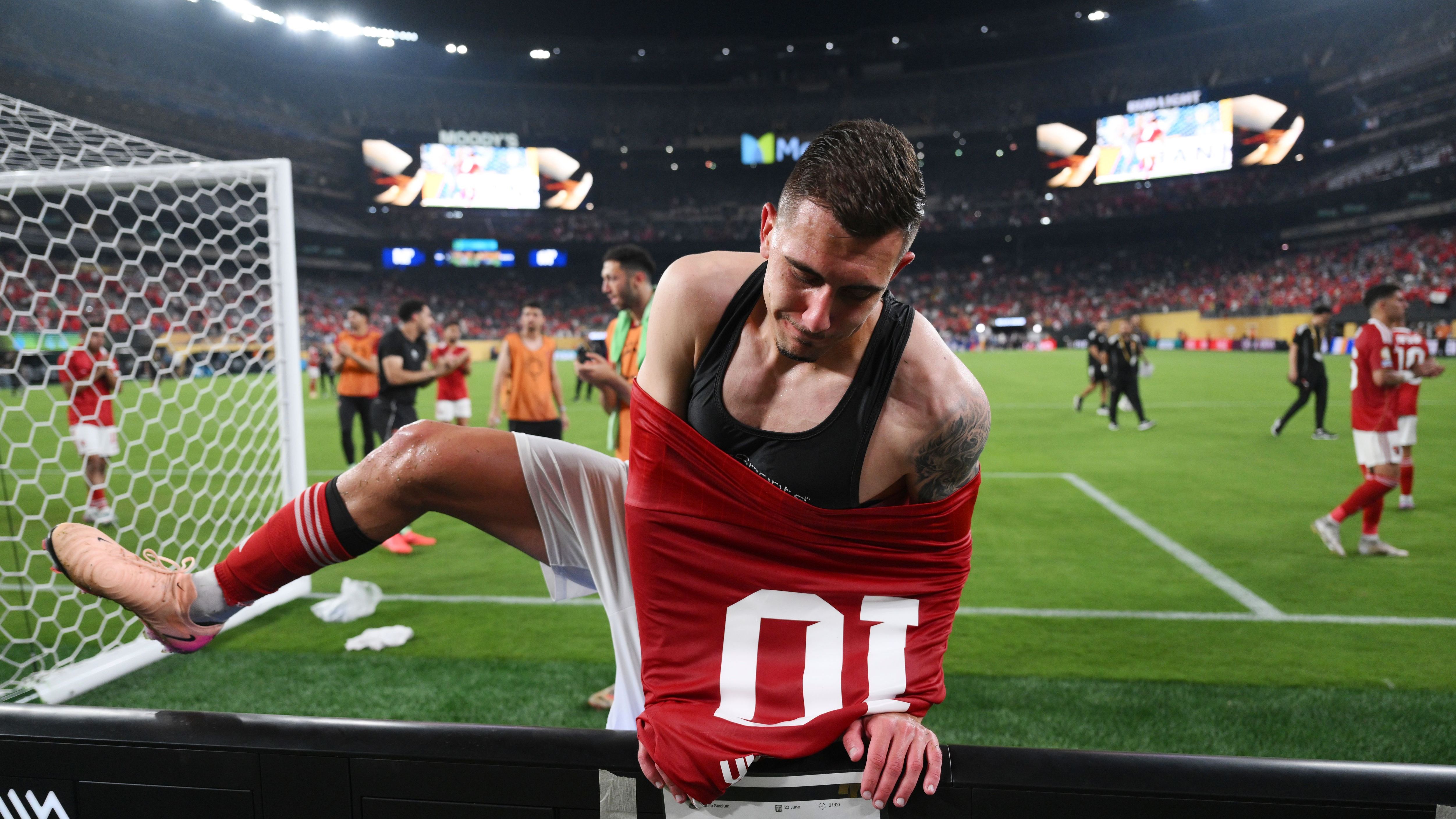 FC Porto v Al Ahly SC: Group A - FIFA Club World Cup 2025