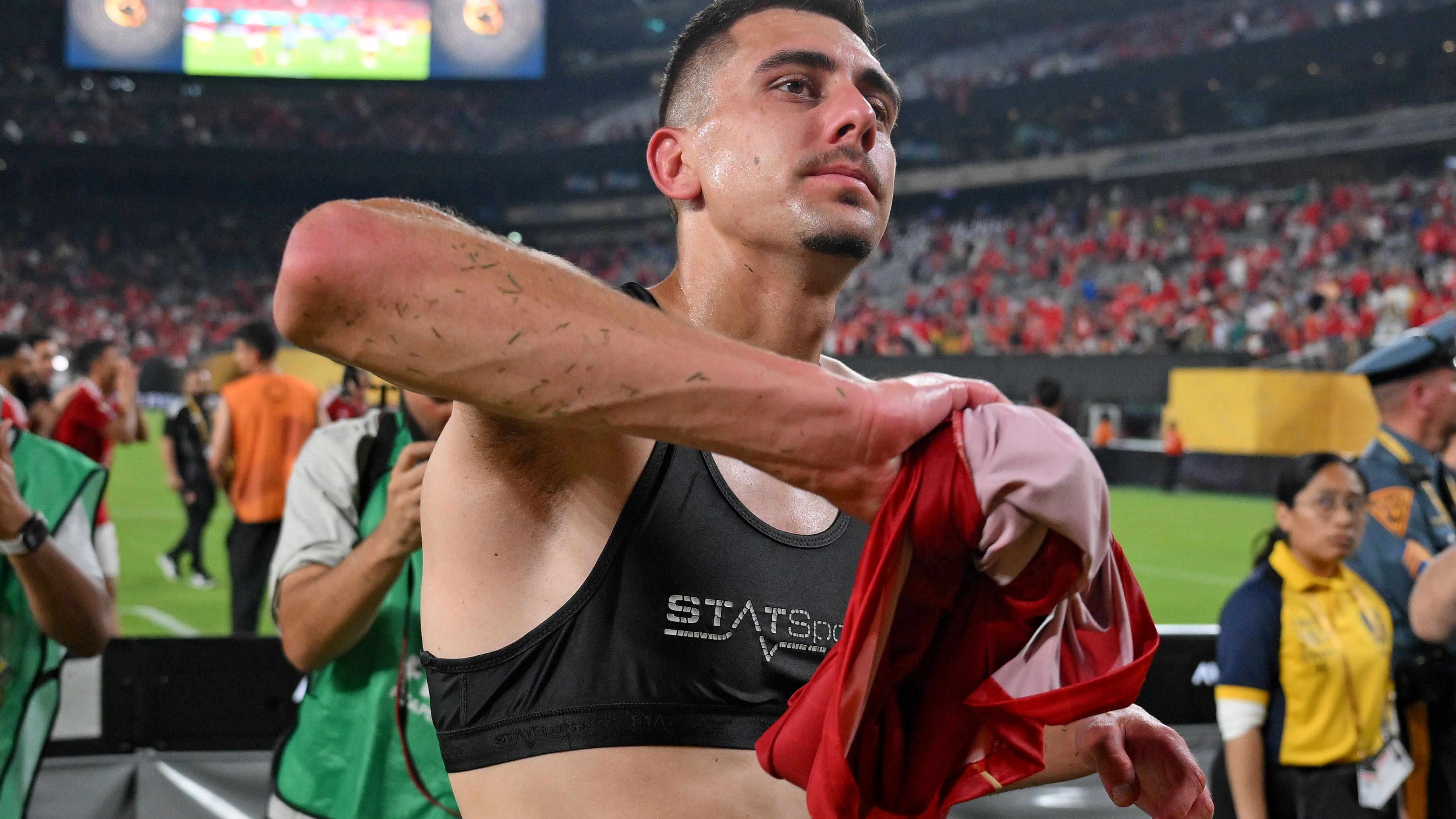 FC Porto v Al Ahly SC: Group A - FIFA Club World Cup 2025