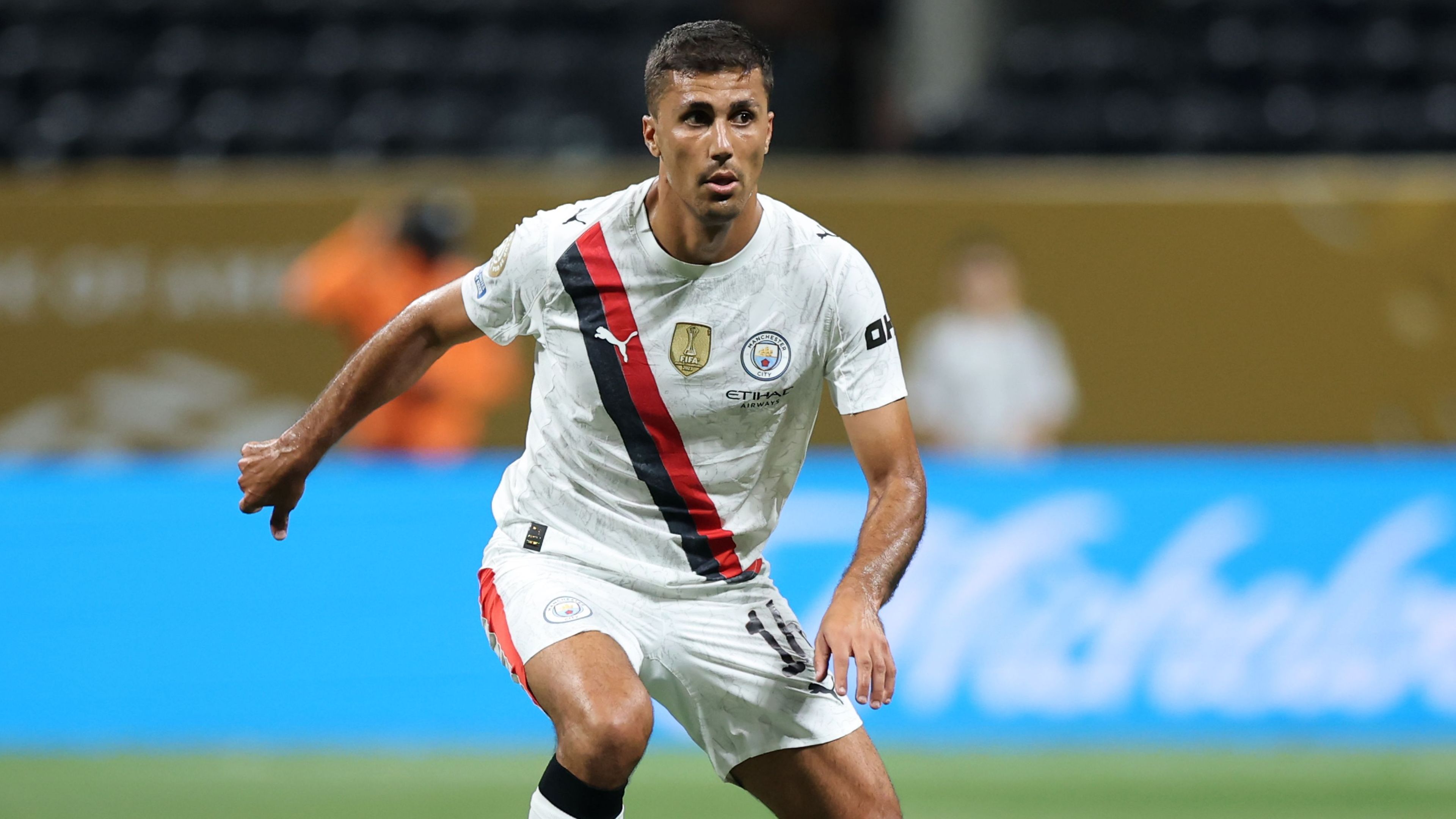 رودري يتصدر 4 خيارات لخلافة كروس في ريال مدريد | كووورة