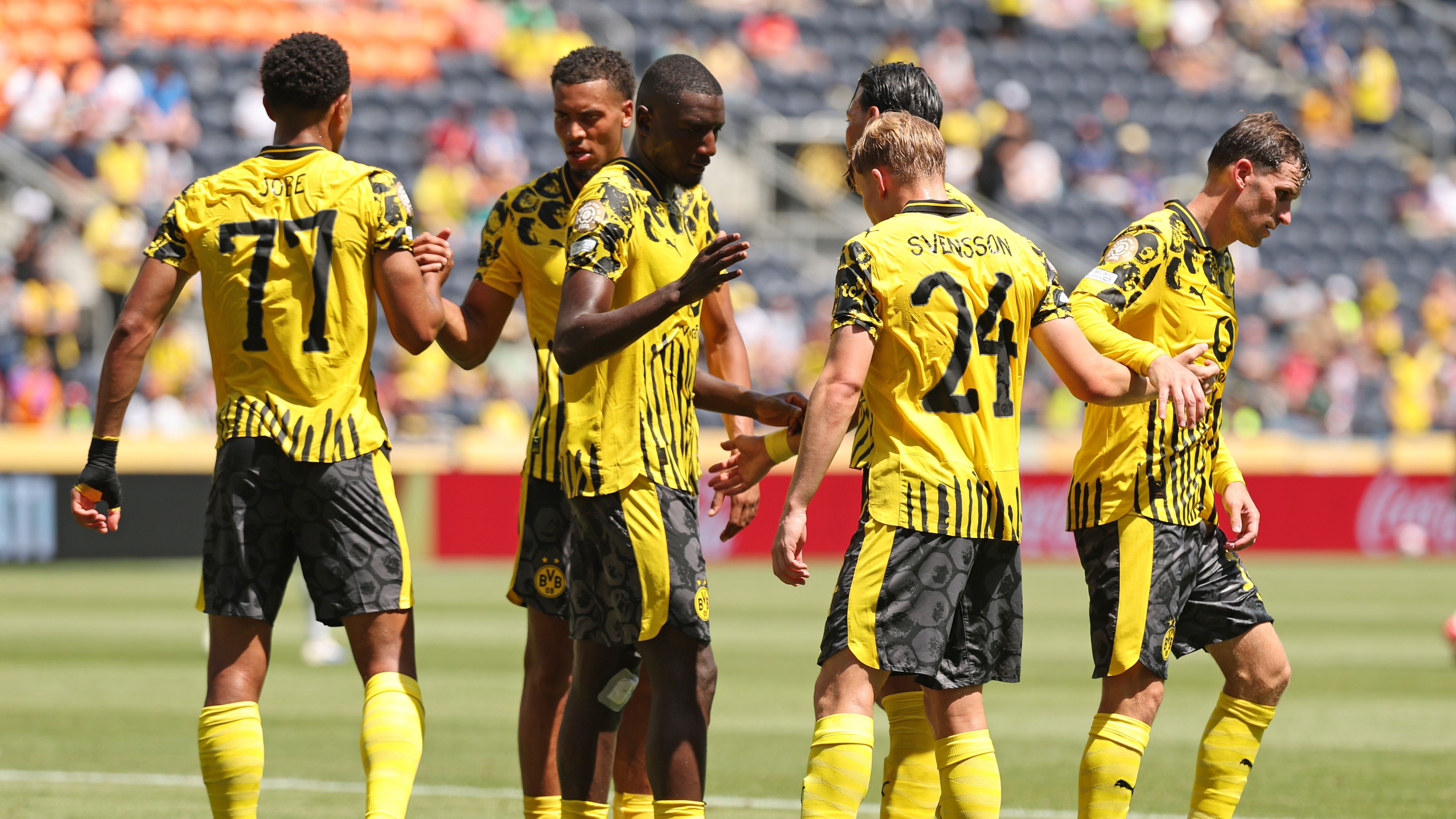 Borussia Dortmund v Ulsan HD FC: Group F - FIFA Club World Cup 2025