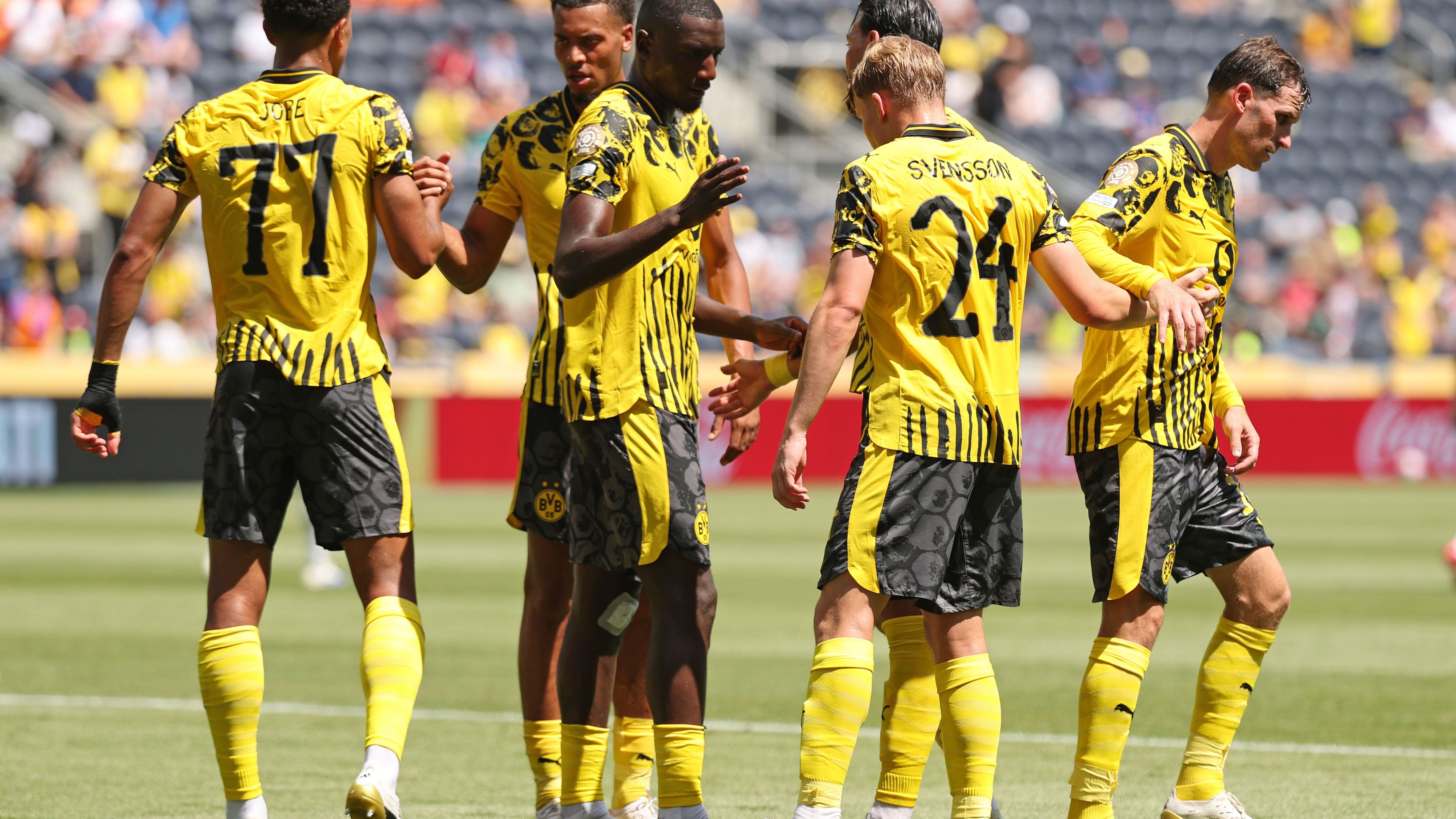 Borussia Dortmund v Ulsan HD FC: Group F - FIFA Club World Cup 2025