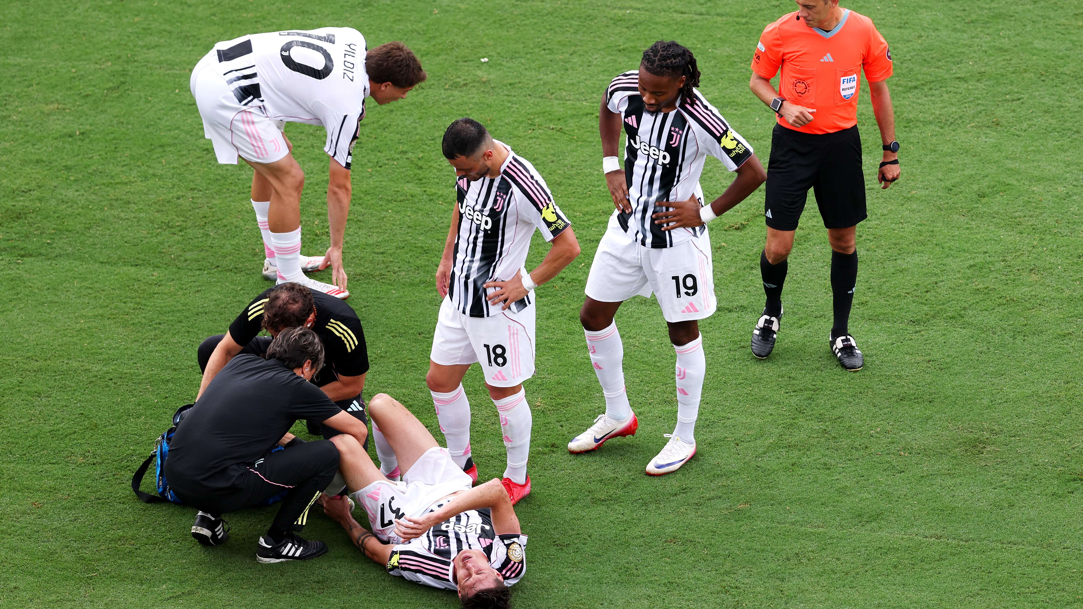 Juventus FC v Manchester City FC: Group G - FIFA Club World Cup 2025