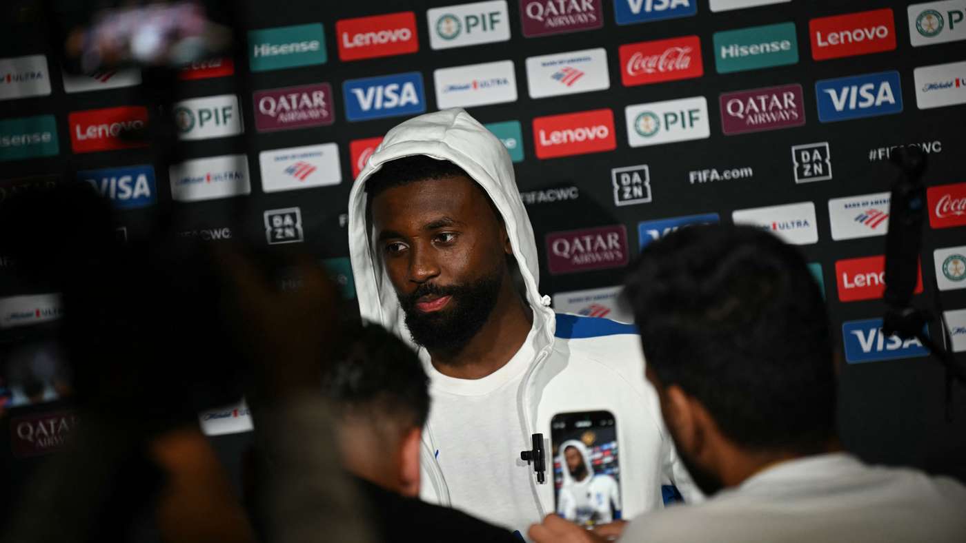 Hamad Al-Yami rinnova con Al-Hilal: foto e dettagli