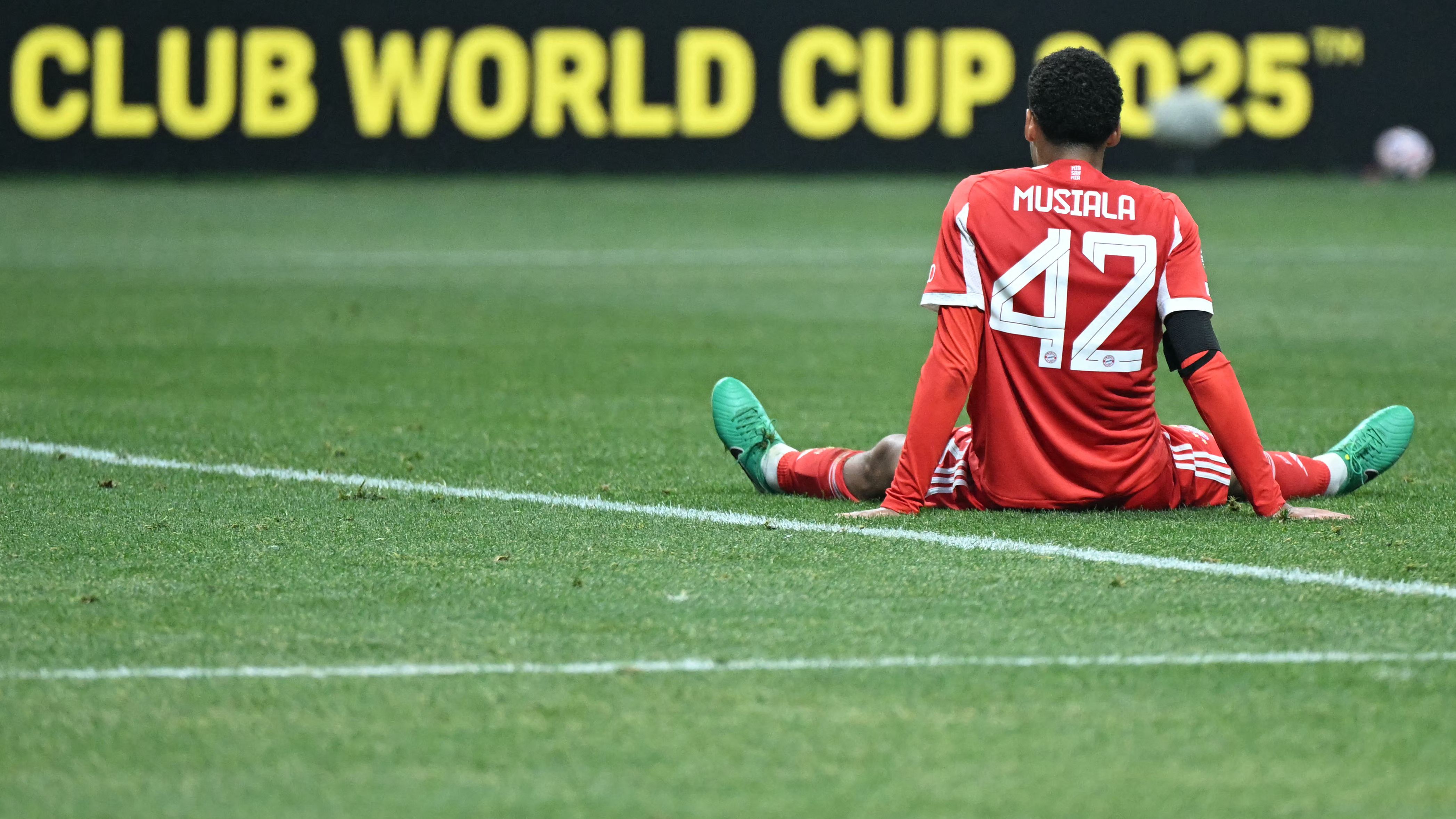 TOPSHOT-FBL-WC-CLUB-2025-MATCH59-PSG-BAYERN