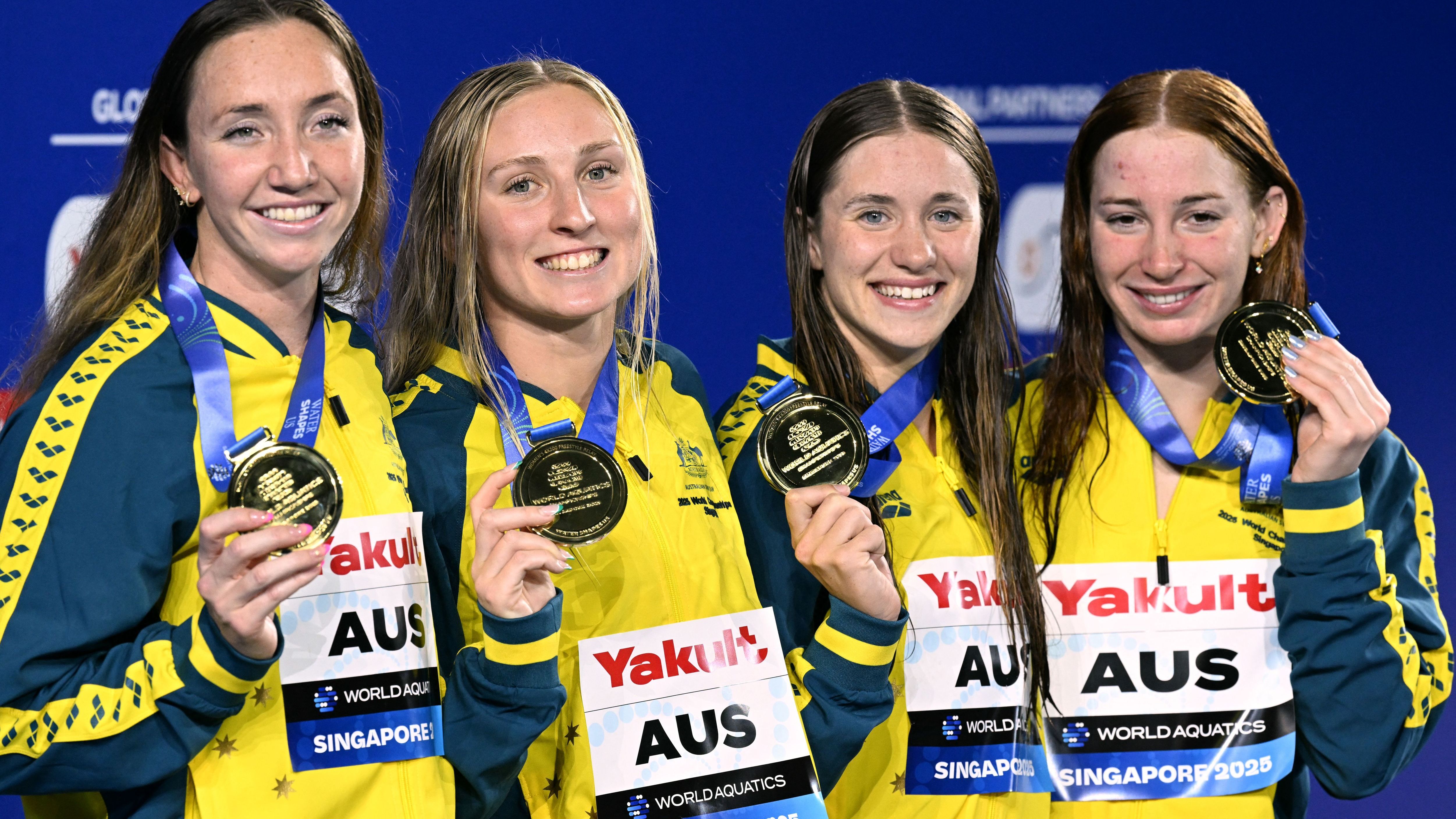 SWIM-WORLD-2025-PODIUM