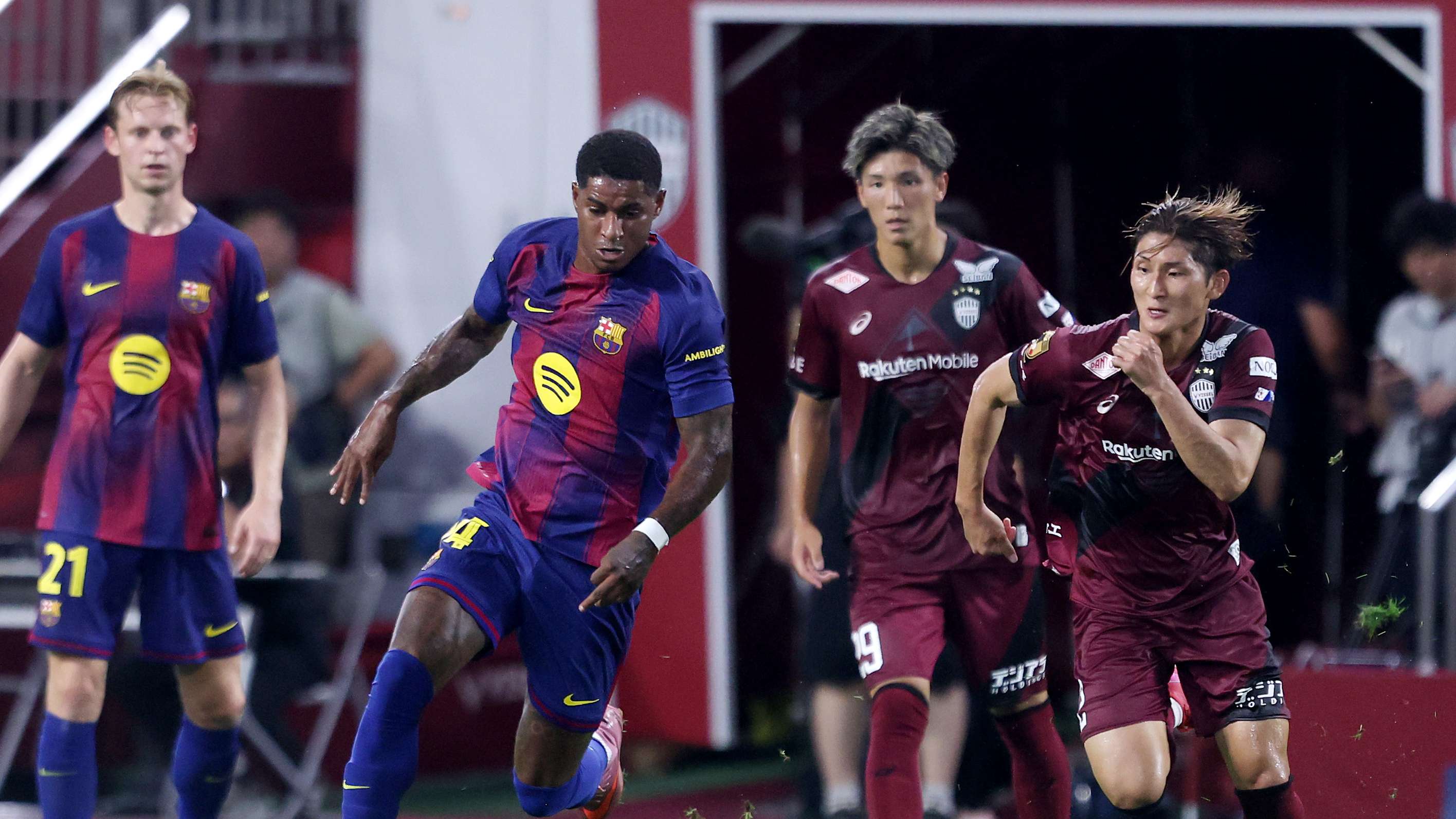 Vissel Kobe v FC Barcelona - Preseason Friendly