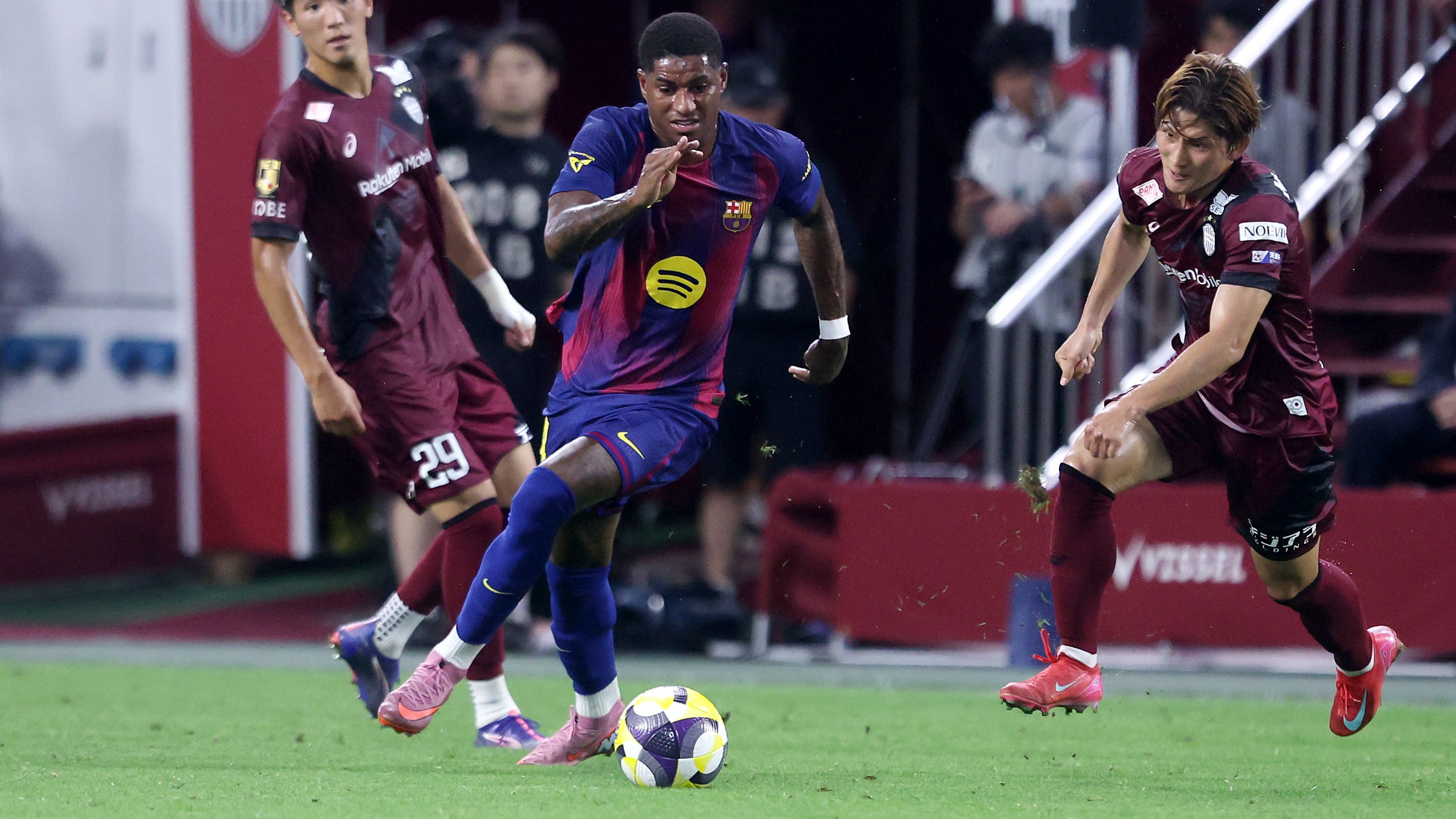 Vissel Kobe v FC Barcelona - Preseason Friendly