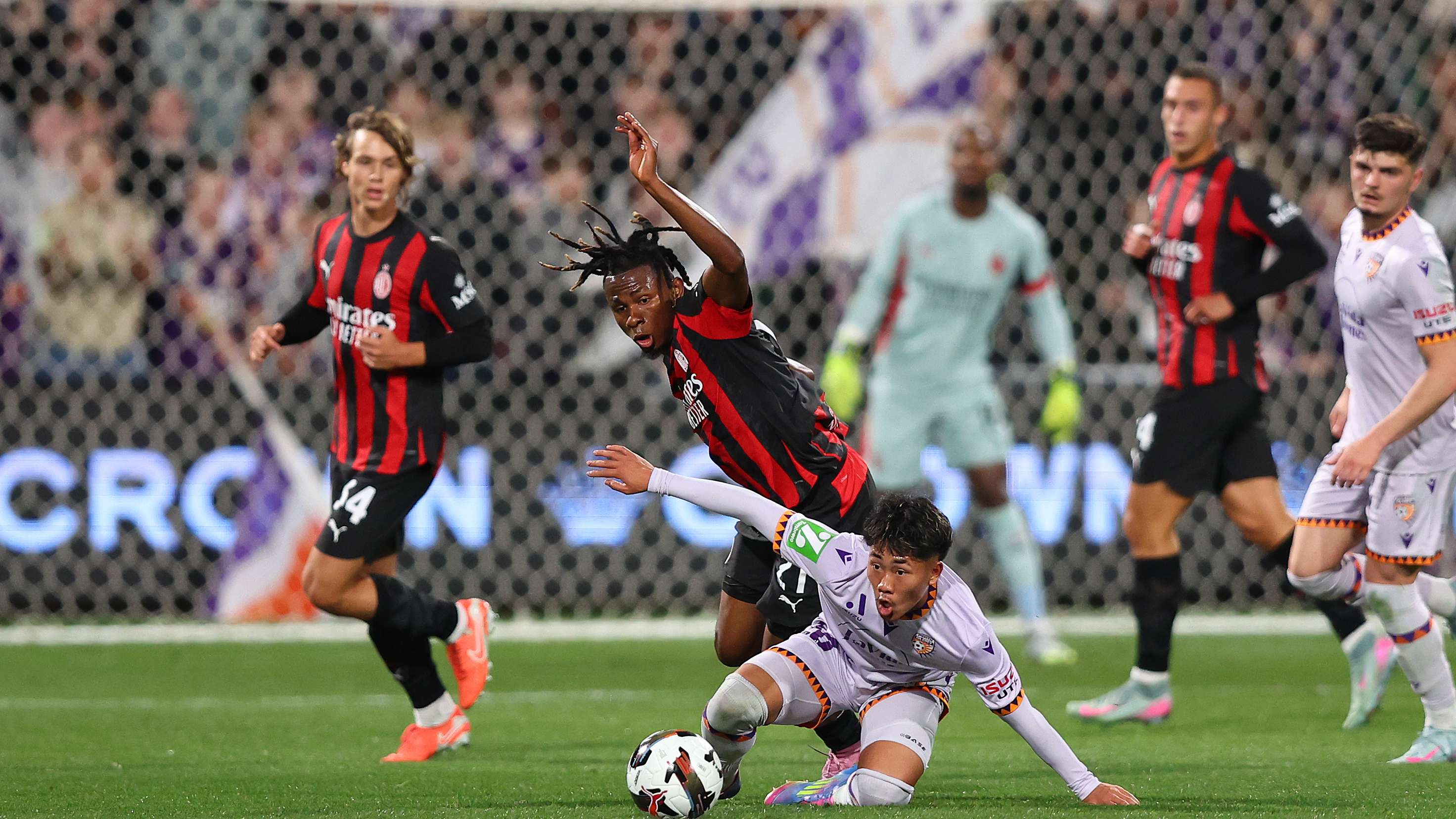 Perth Glory v AC Milan