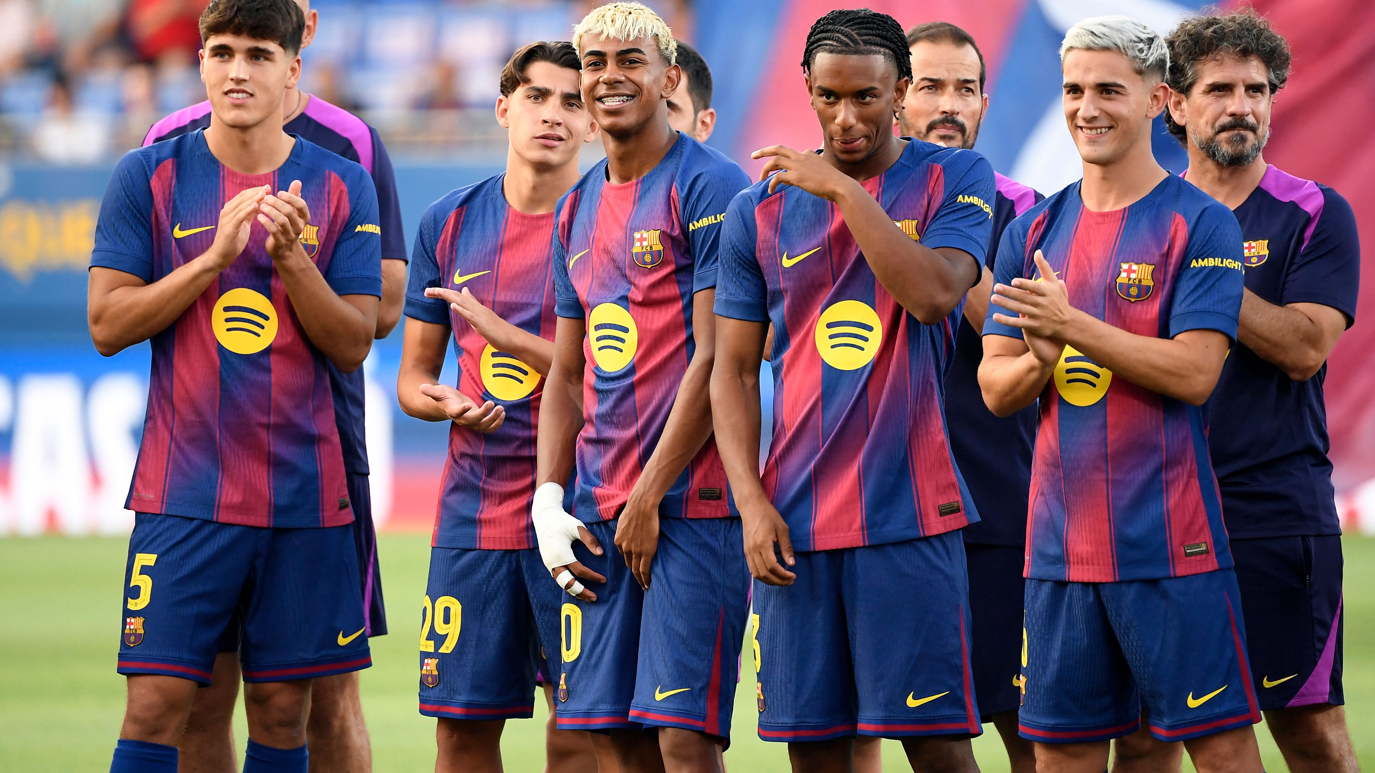 رغم عروض إنجلترا وألمانيا.. لاعب برشلونة يختار وجهة مفاجئة للرحيل