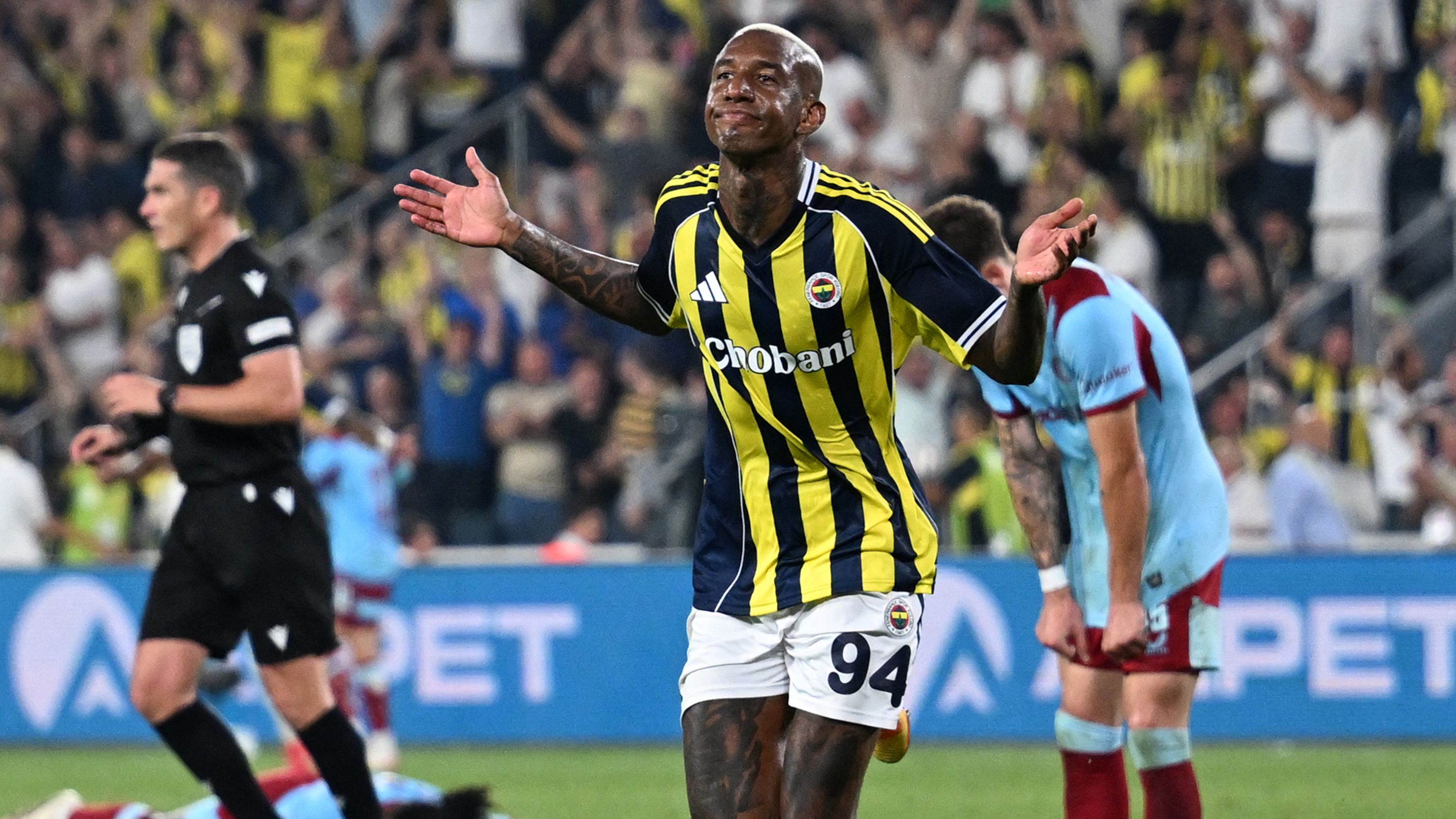 FBL-EUR-C1-FENERBAHCE-FEYENOORD-QUALIFY