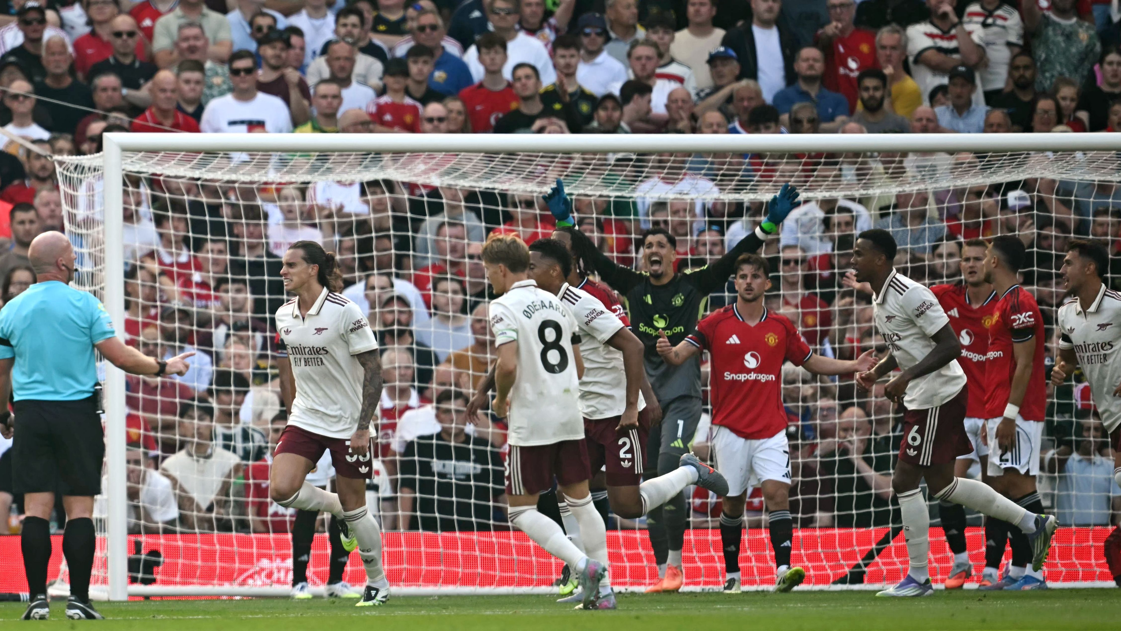 مباراة مانشستر يونايتد ضد آرسنال