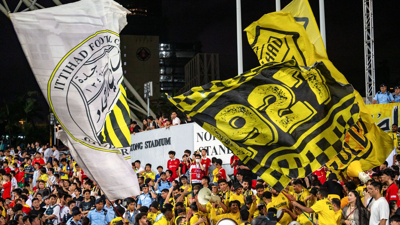 "المونديالي فخر بلادي".. هل تعمدت جماهير الاتحاد السخرية من الأهلي؟