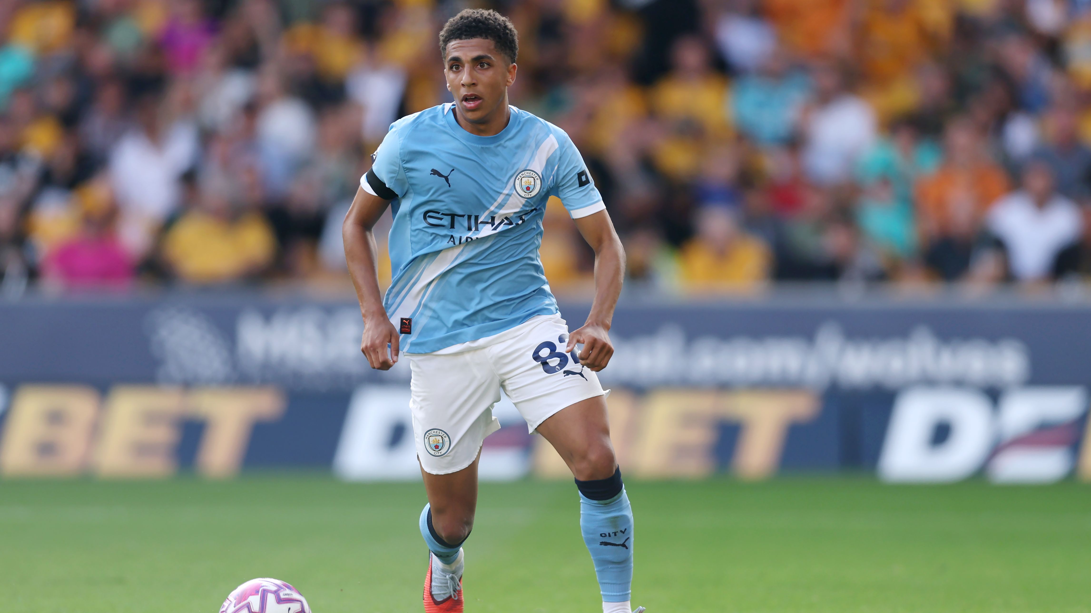 Wolverhampton Wanderers v Manchester City - Premier League