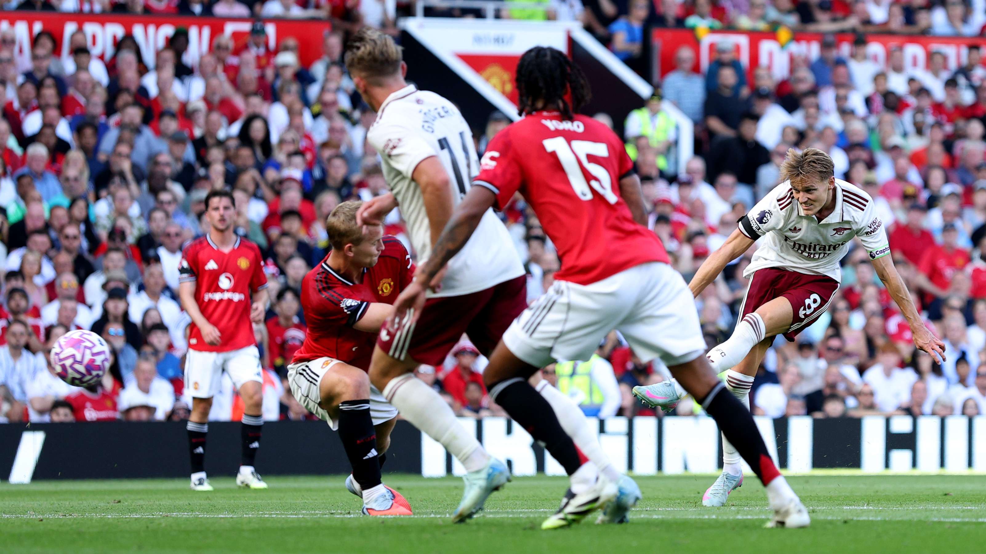 مباراة يونايتد وآرسنال