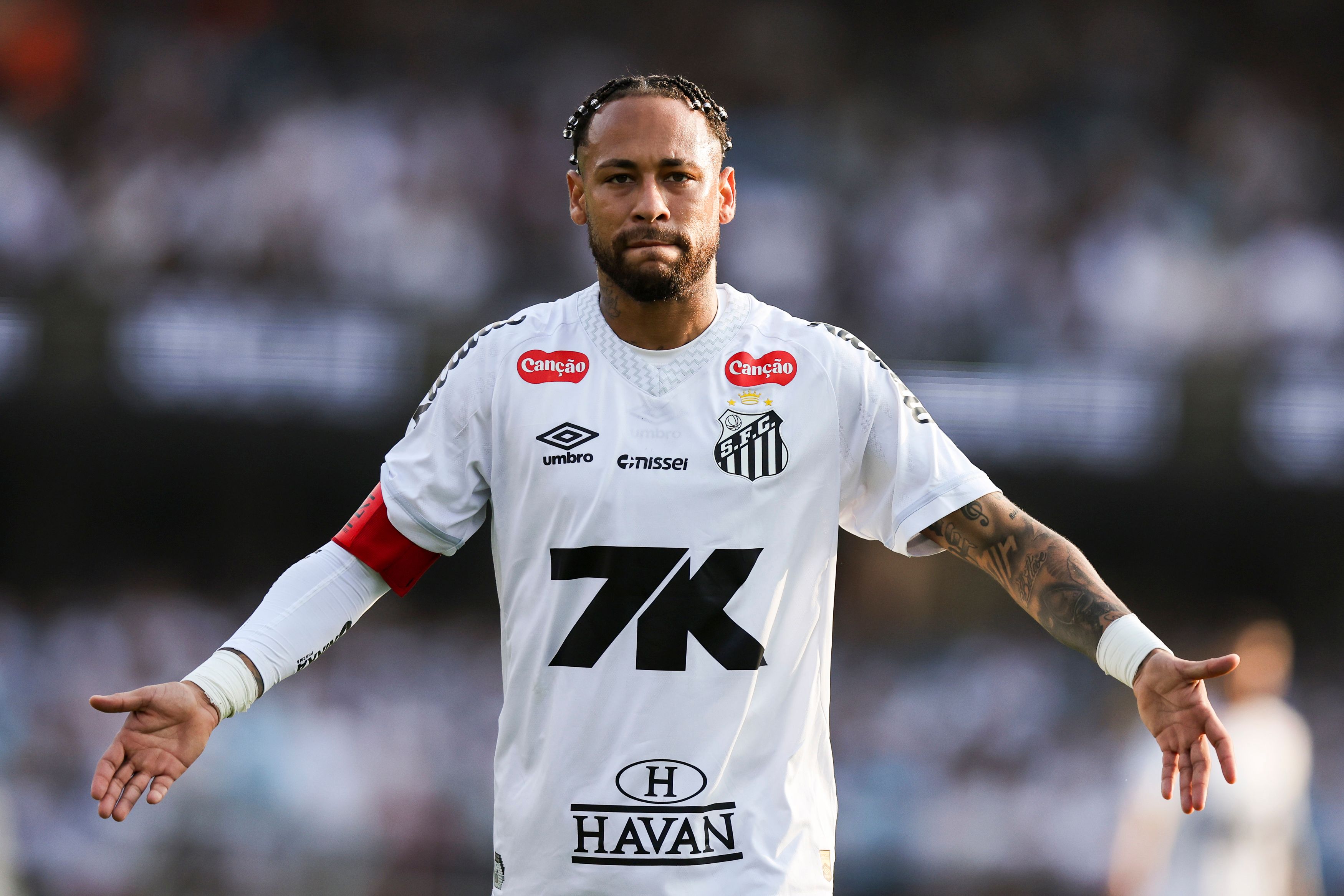 Santos v Vasco Da Gama - Brasileirao 2025