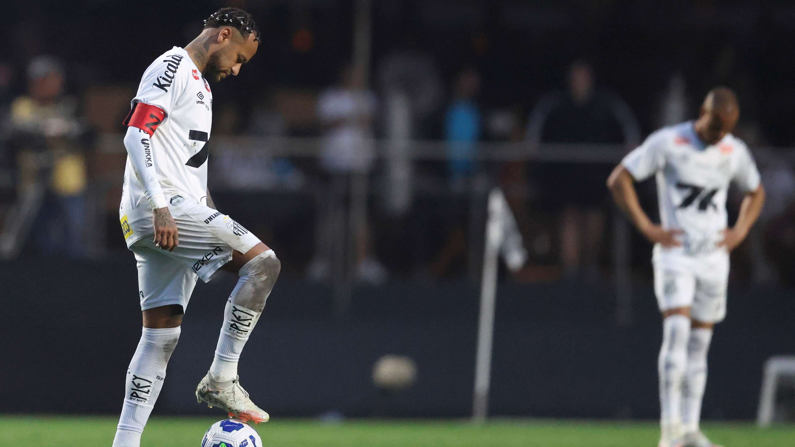 Santos v Vasco Da Gama - Brasileirao 2025