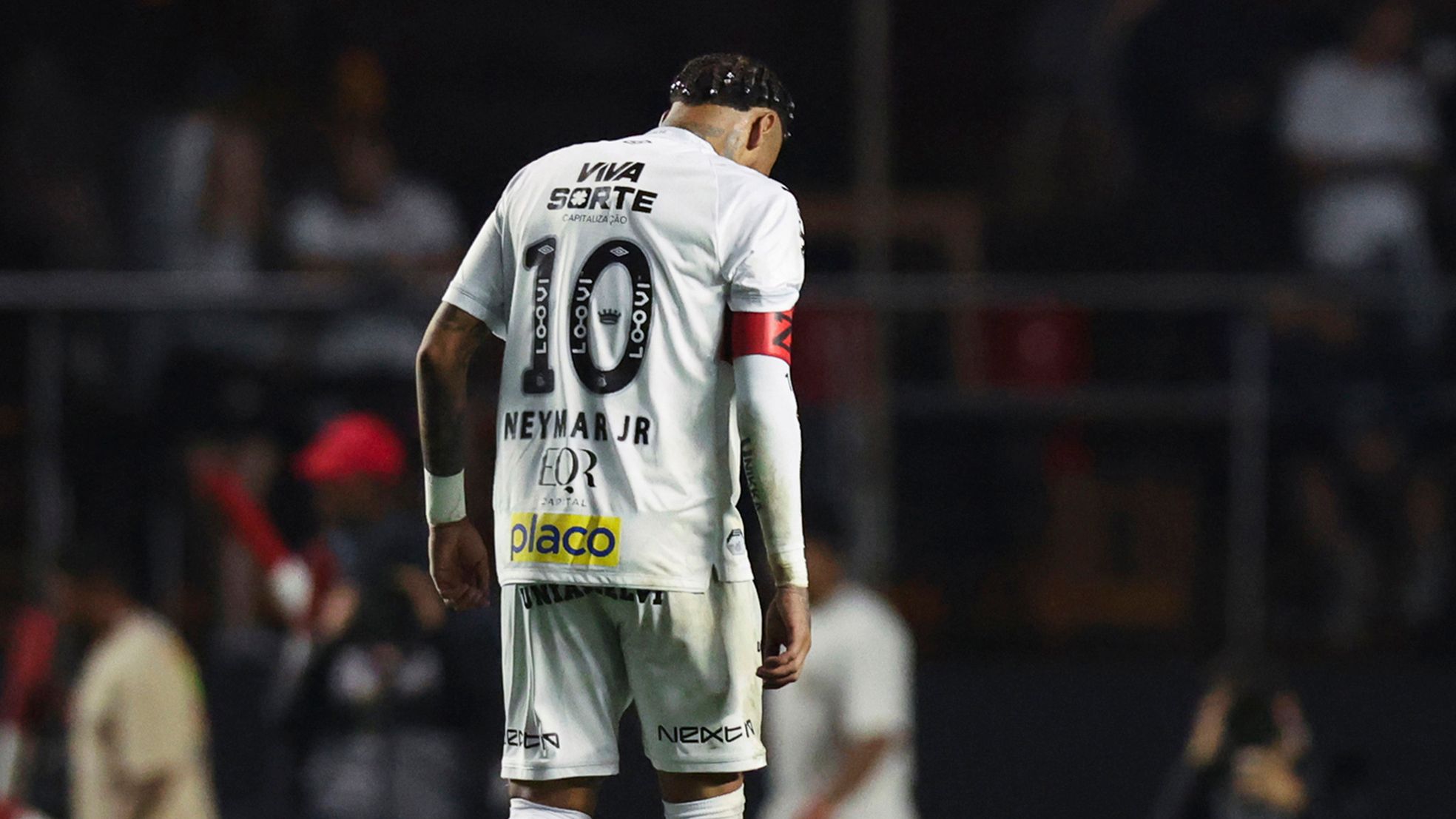 Santos v Vasco Da Gama - Brasileirao 2025