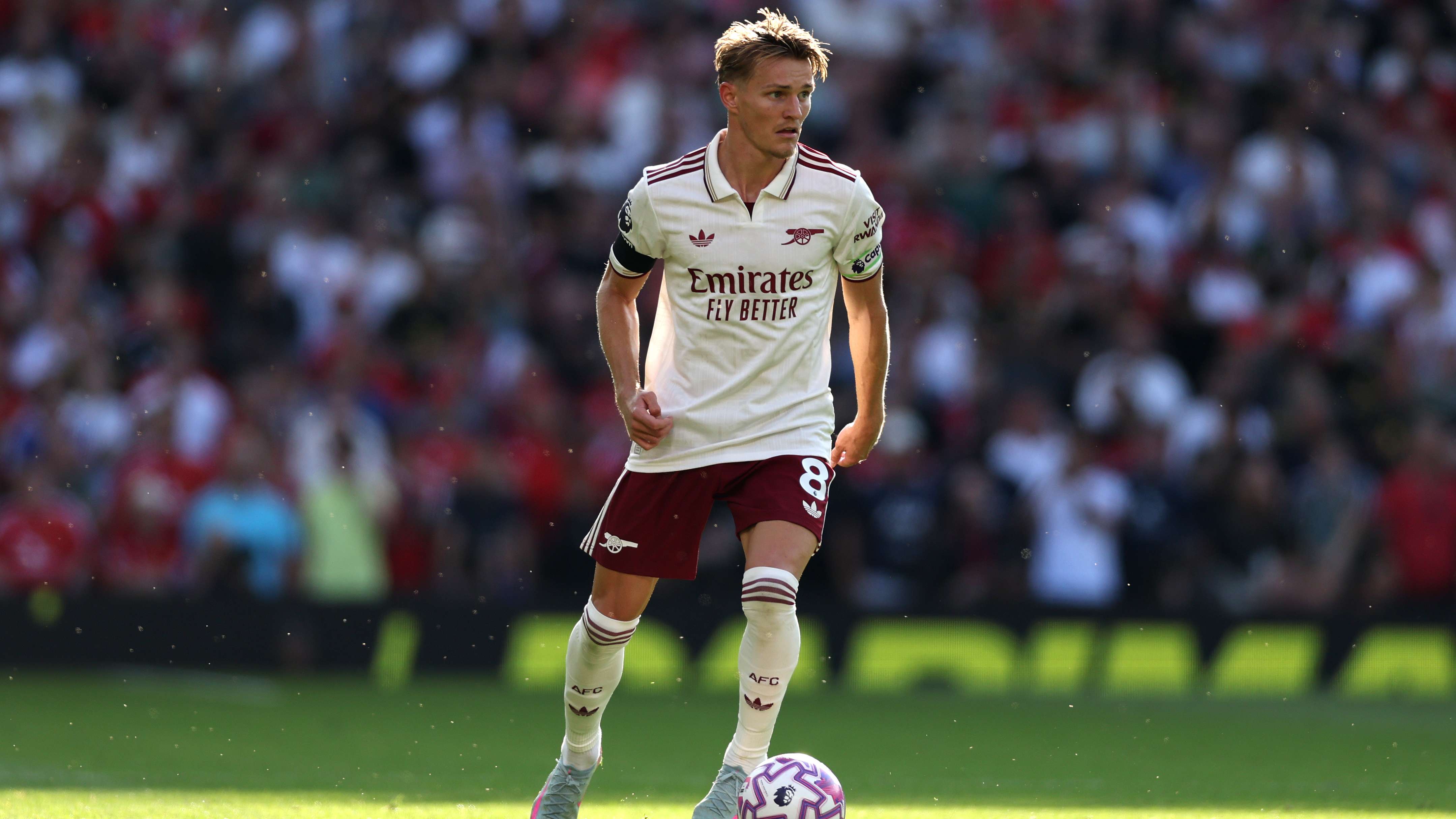 Manchester United v Arsenal - Premier League