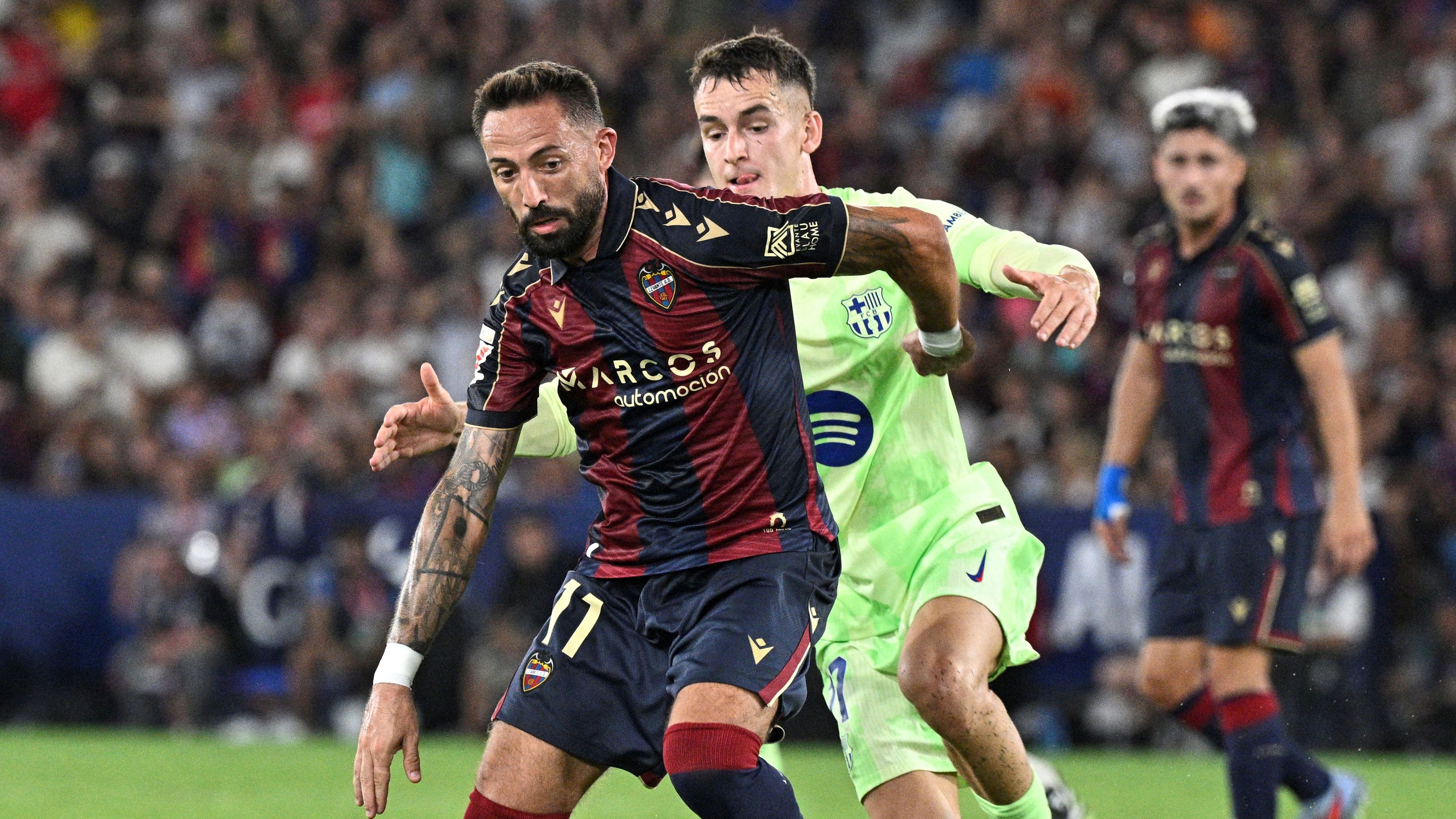 FBL-ESP-LIGA-LEVANTE-BARCELONA