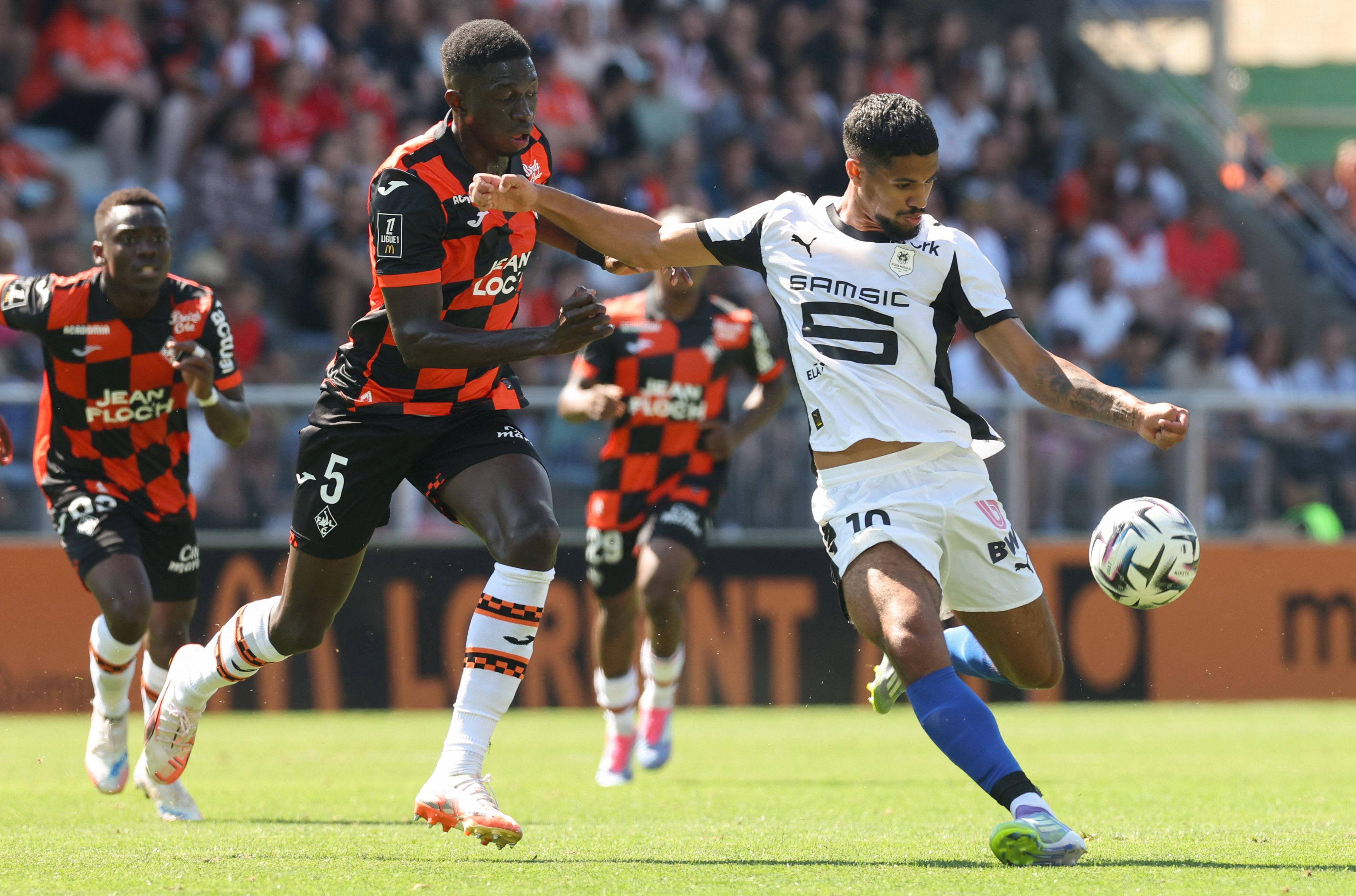FBL-FRA-LIGUE 1-LORIENT-RENNES