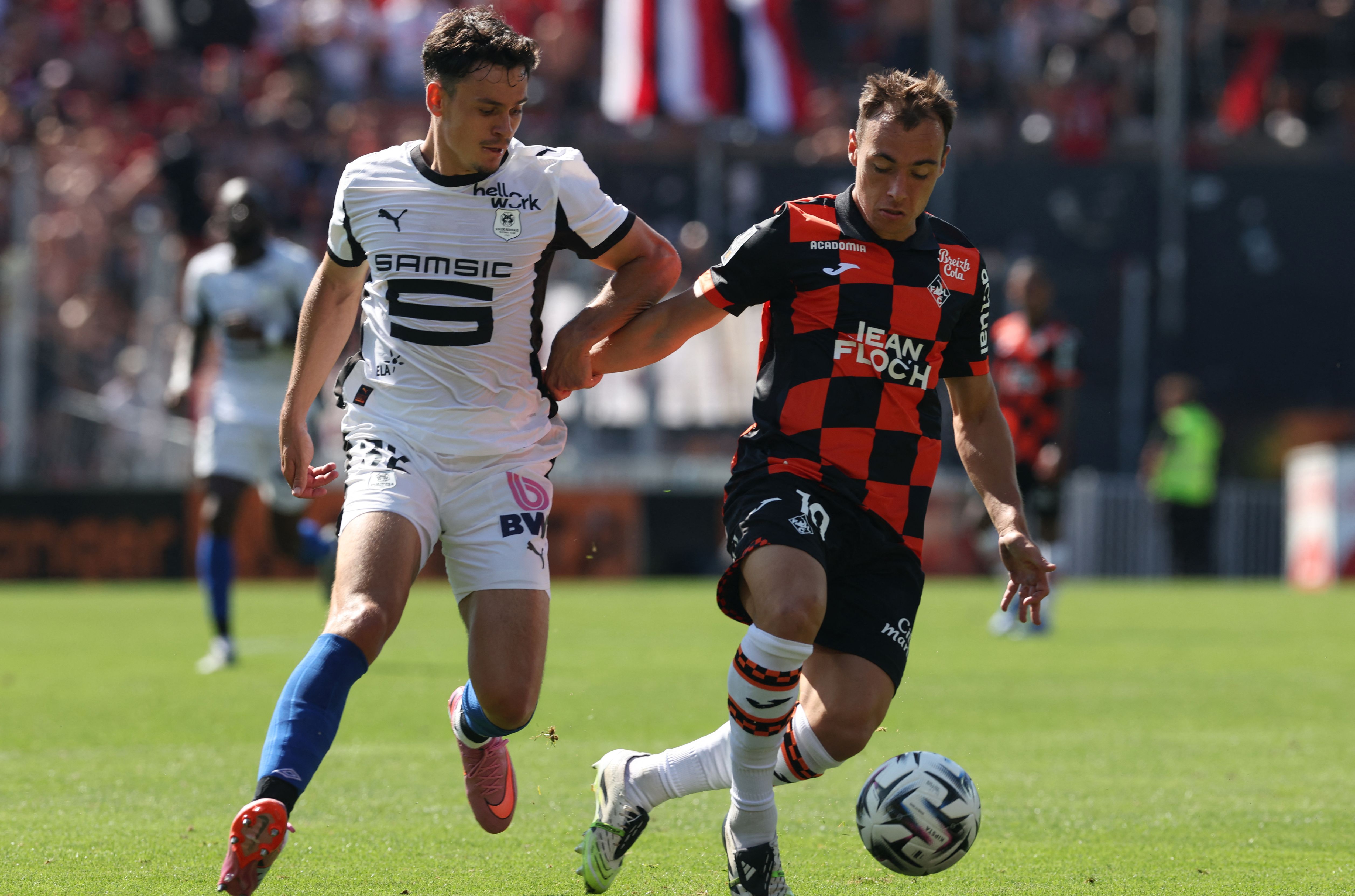 FBL-FRA-LIGUE 1-LORIENT-RENNES