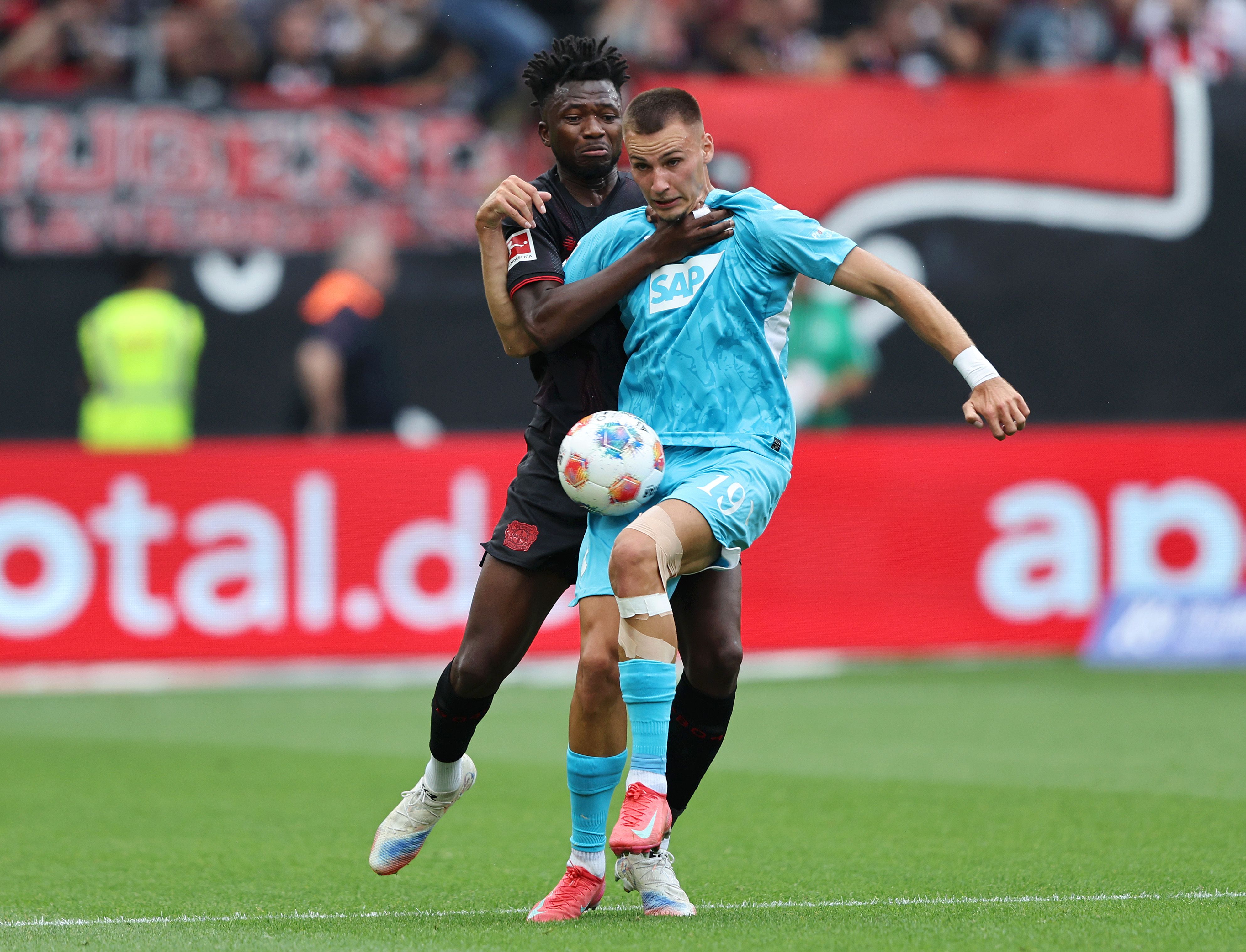 Bayer 04 Leverkusen v TSG Hoffenheim - Bundesliga