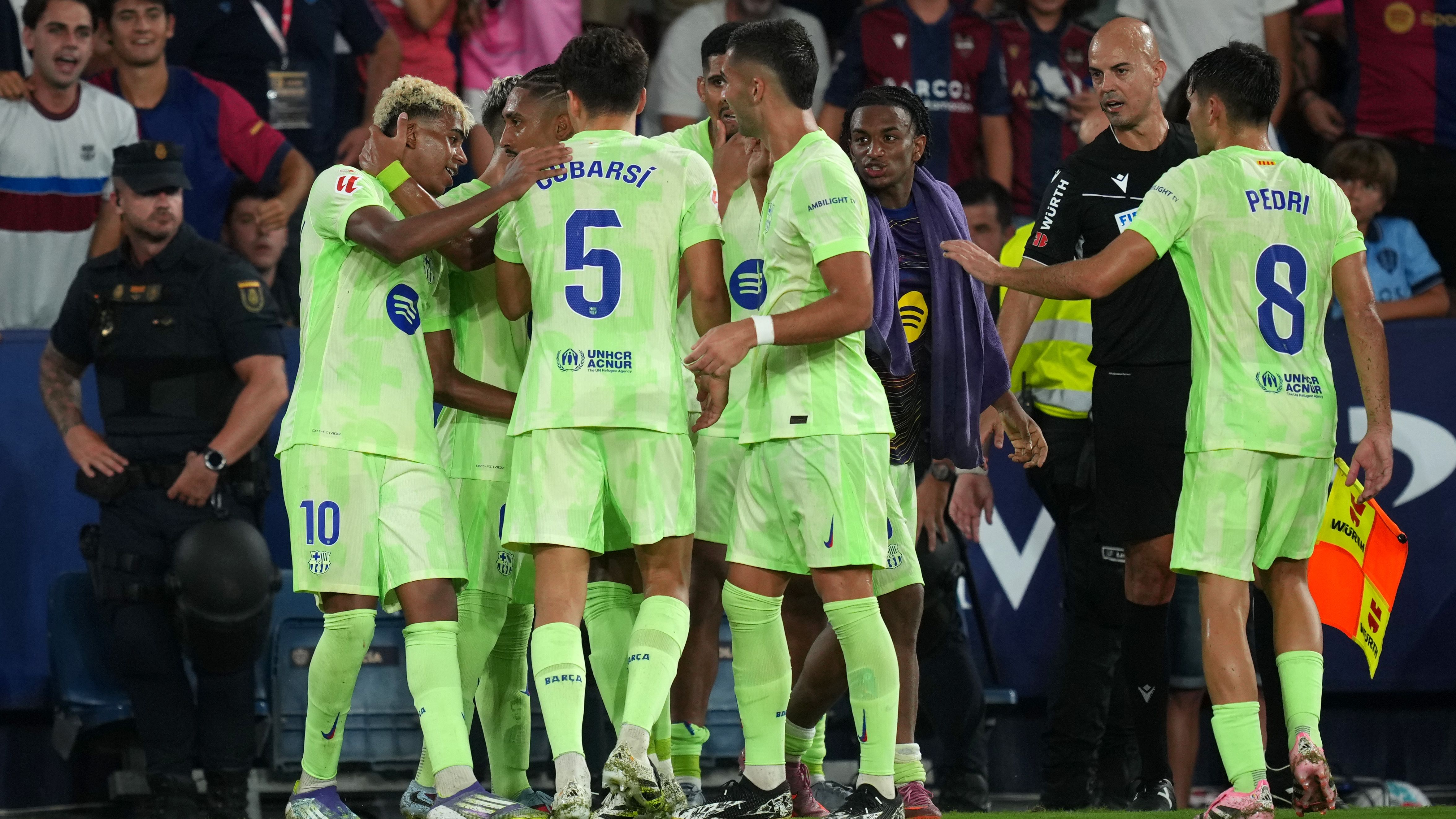 Levante UD v FC Barcelona - LaLiga EA Sports