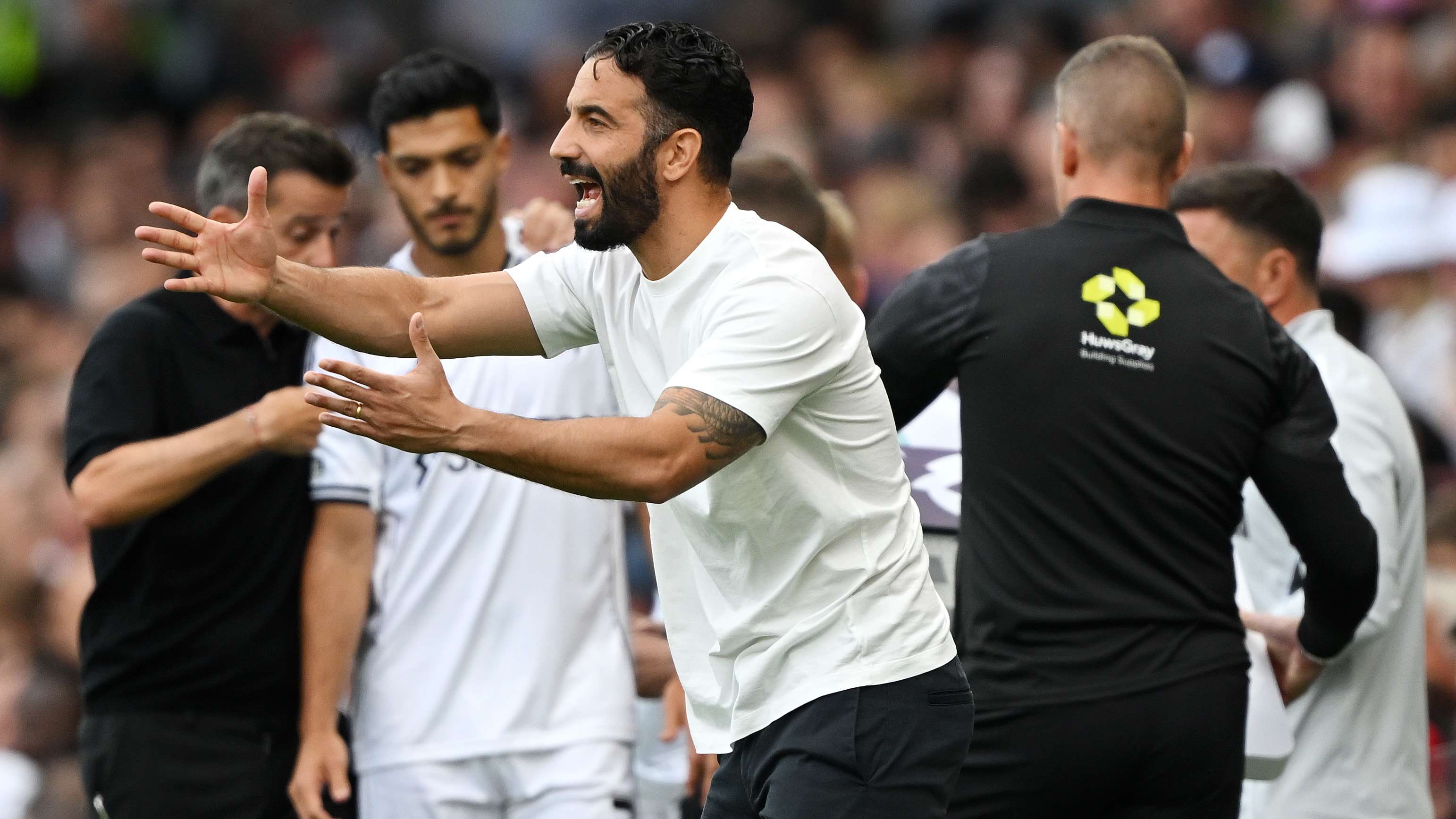 Fulham v Manchester United - Premier League