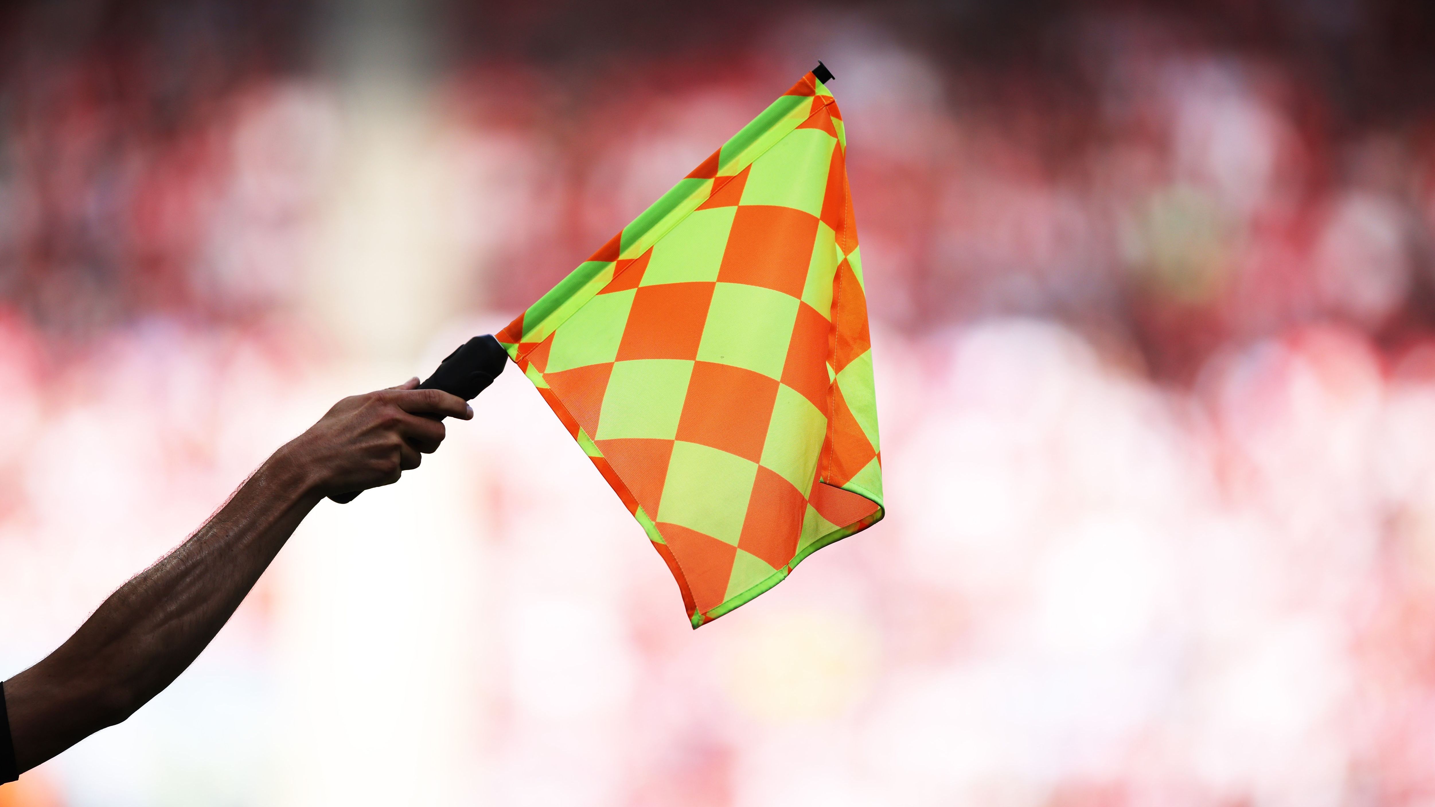 حدث سيغير تاريخ كرة القدم.. احتساب أول هدف بموجب قاعدة "التسلل الواضح"