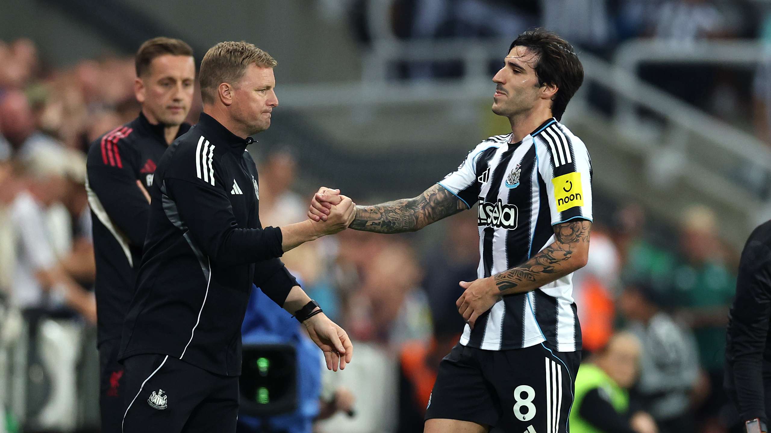 Newcastle United v Liverpool - Premier League