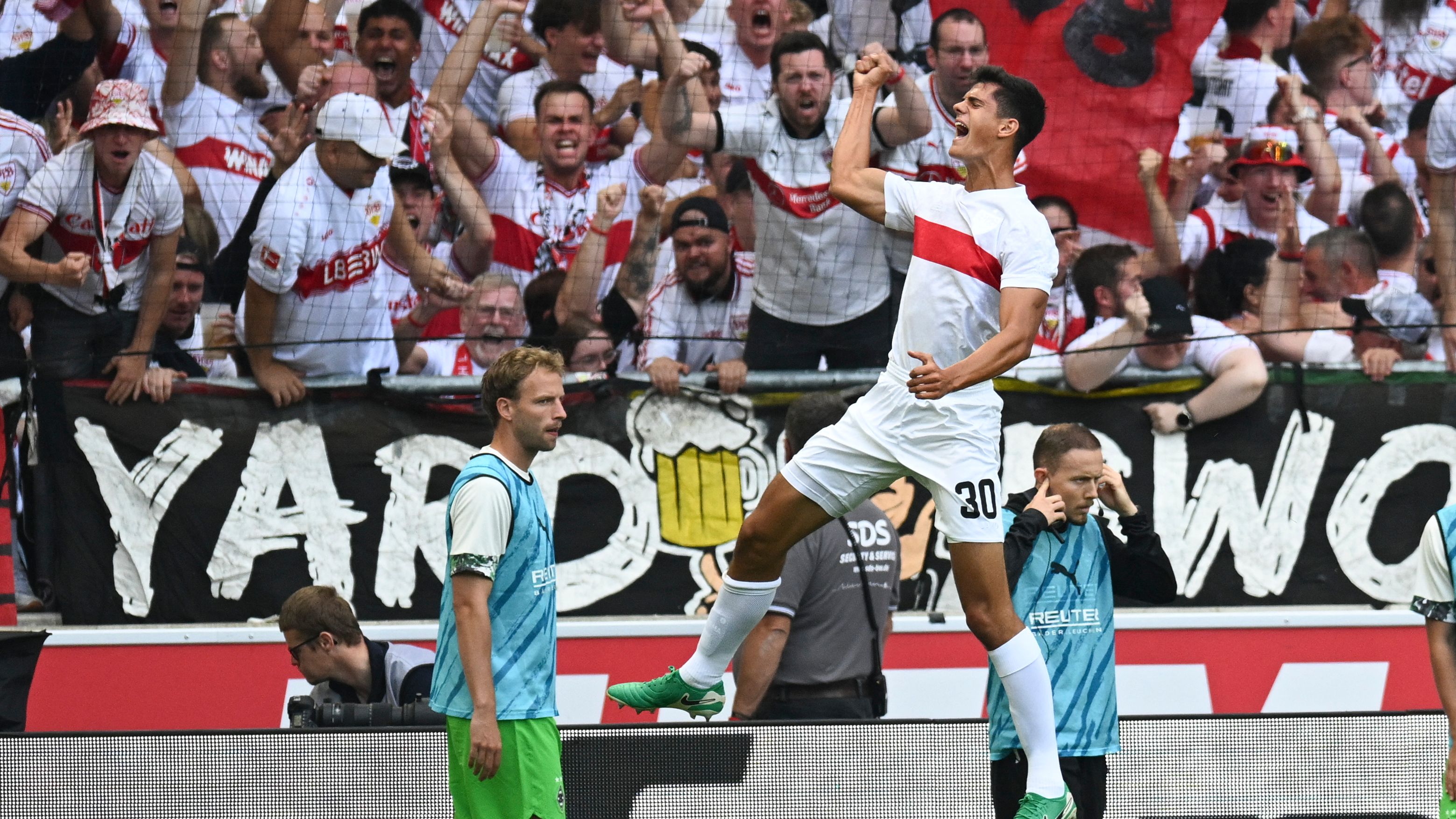 FBL-GER-BUNDESLIGA-STUTTGART-MOENCHENGLADBACH